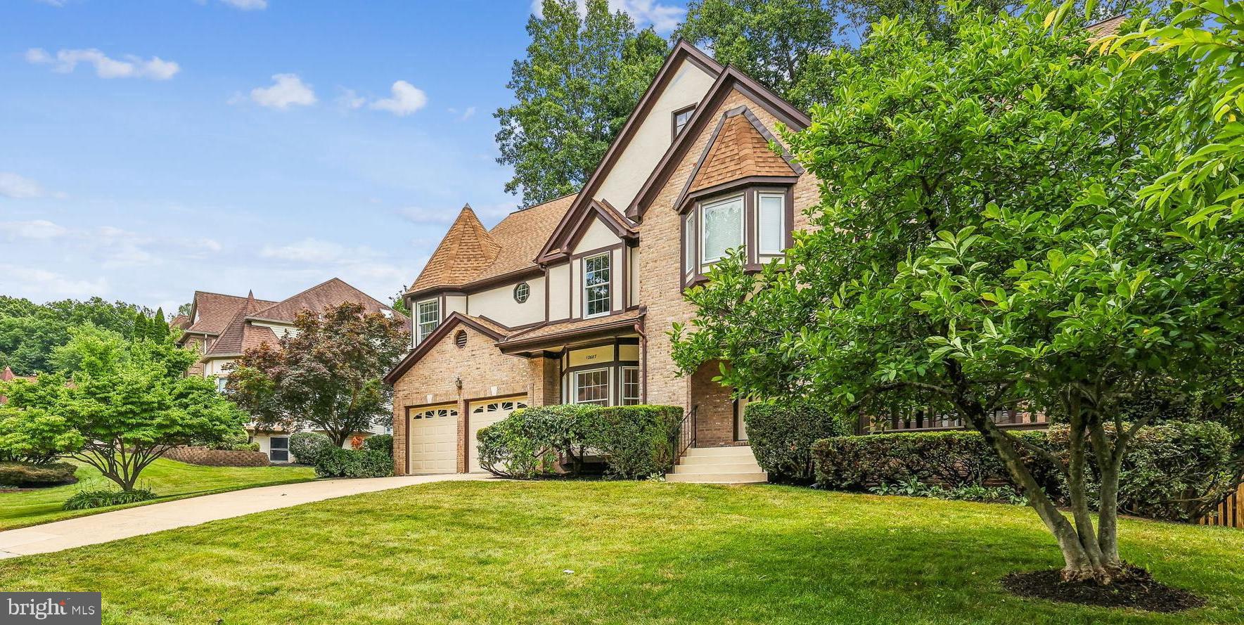 HAMPTON CHASE - Residential
