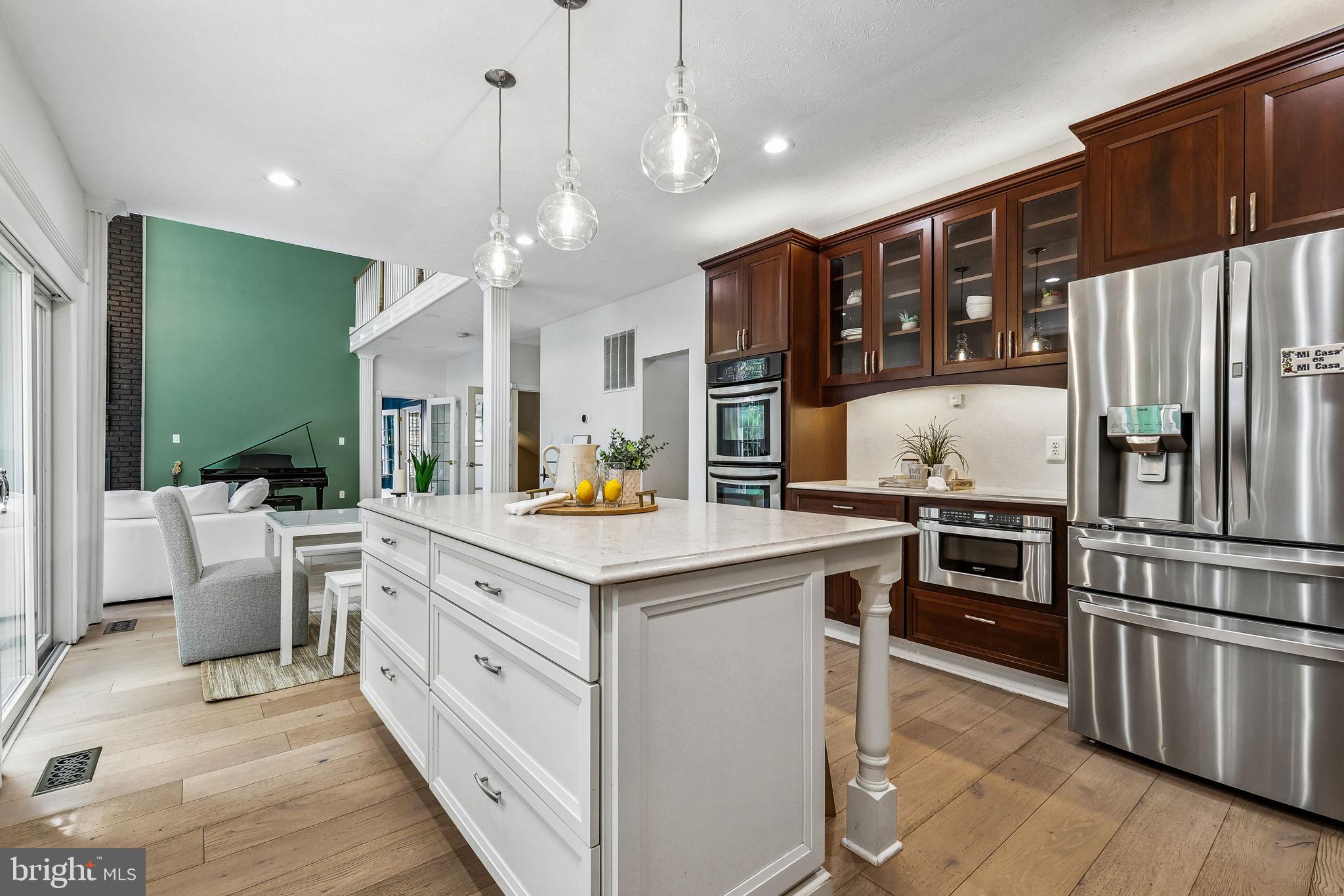 HAMPTON CHASE - Residential
