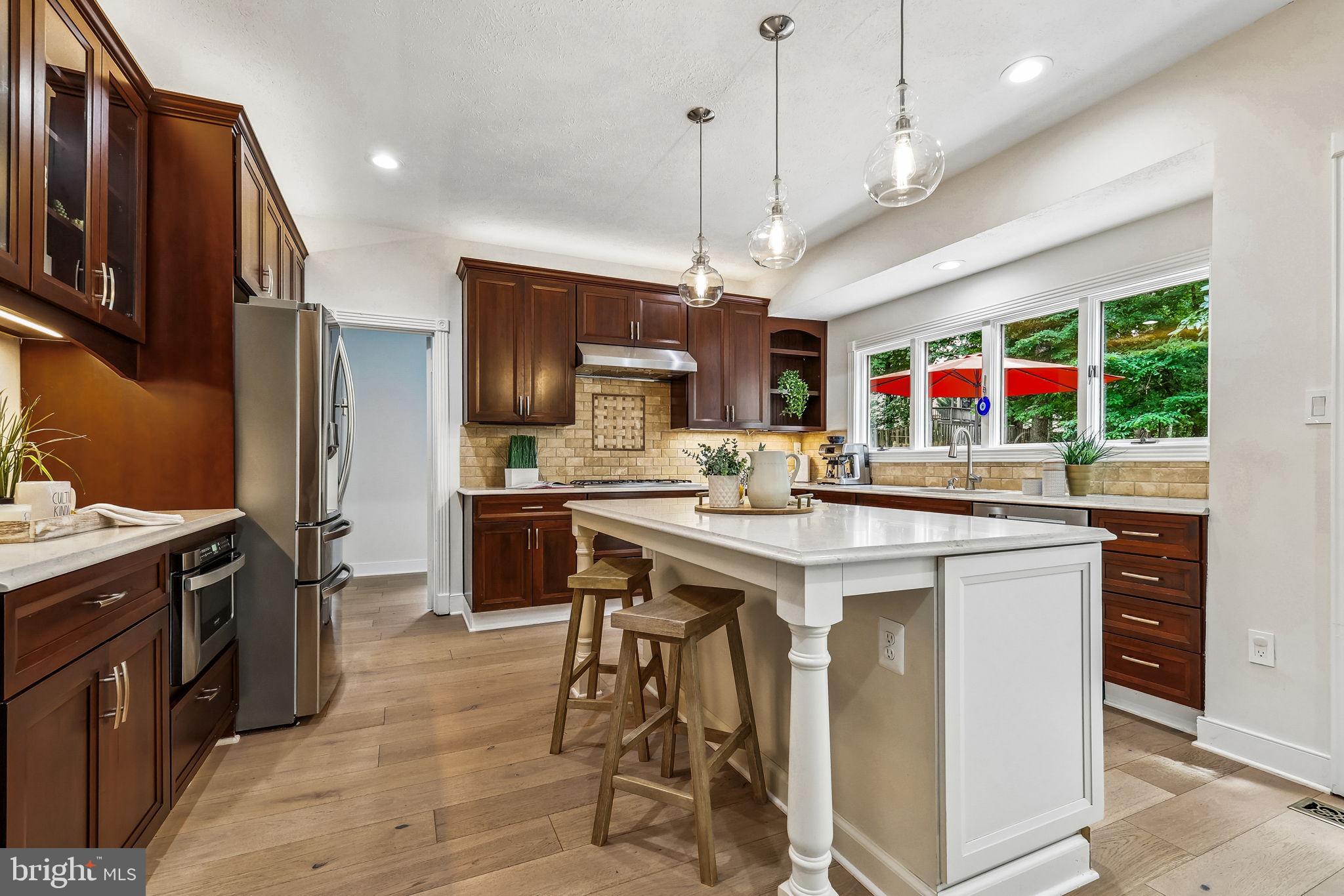 HAMPTON CHASE - Residential
