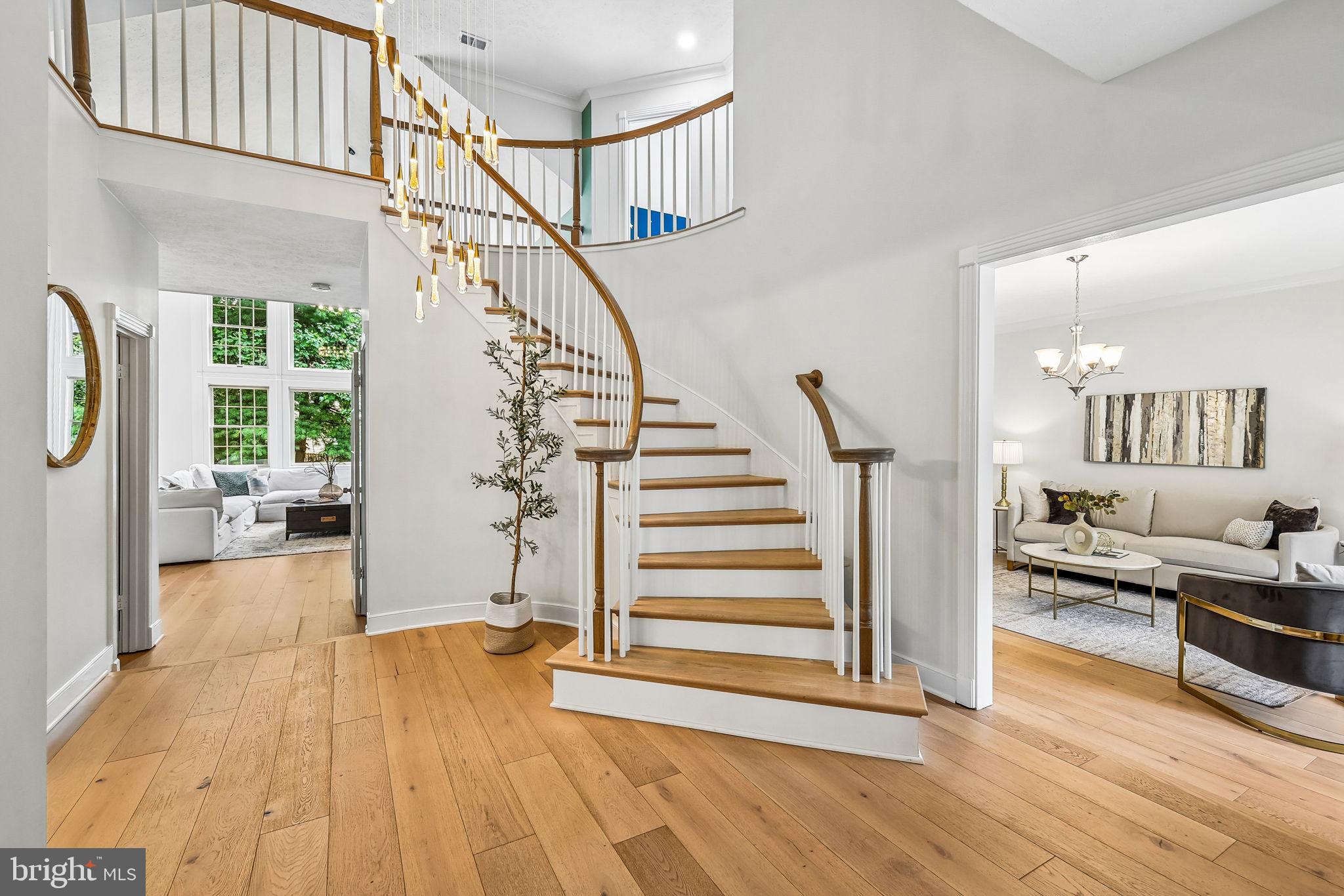 HAMPTON CHASE - Residential