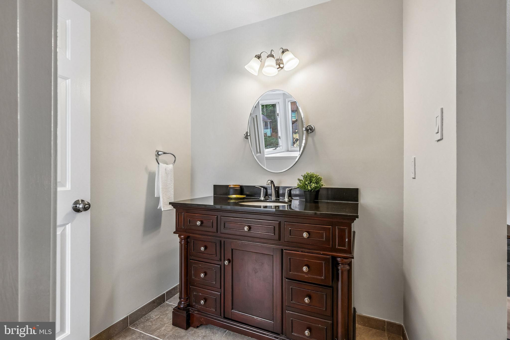 HAMPTON CHASE - Residential