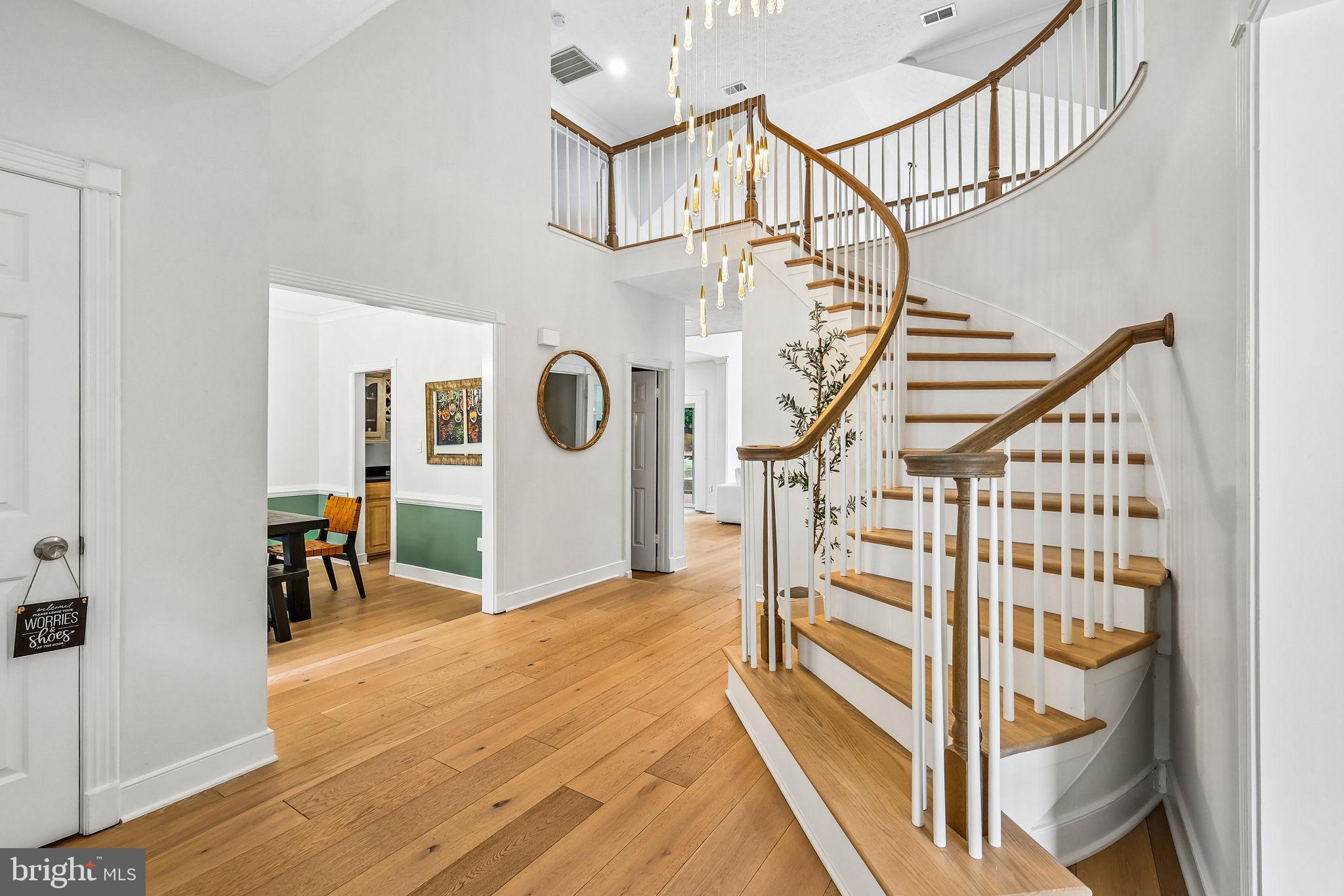 HAMPTON CHASE - Residential