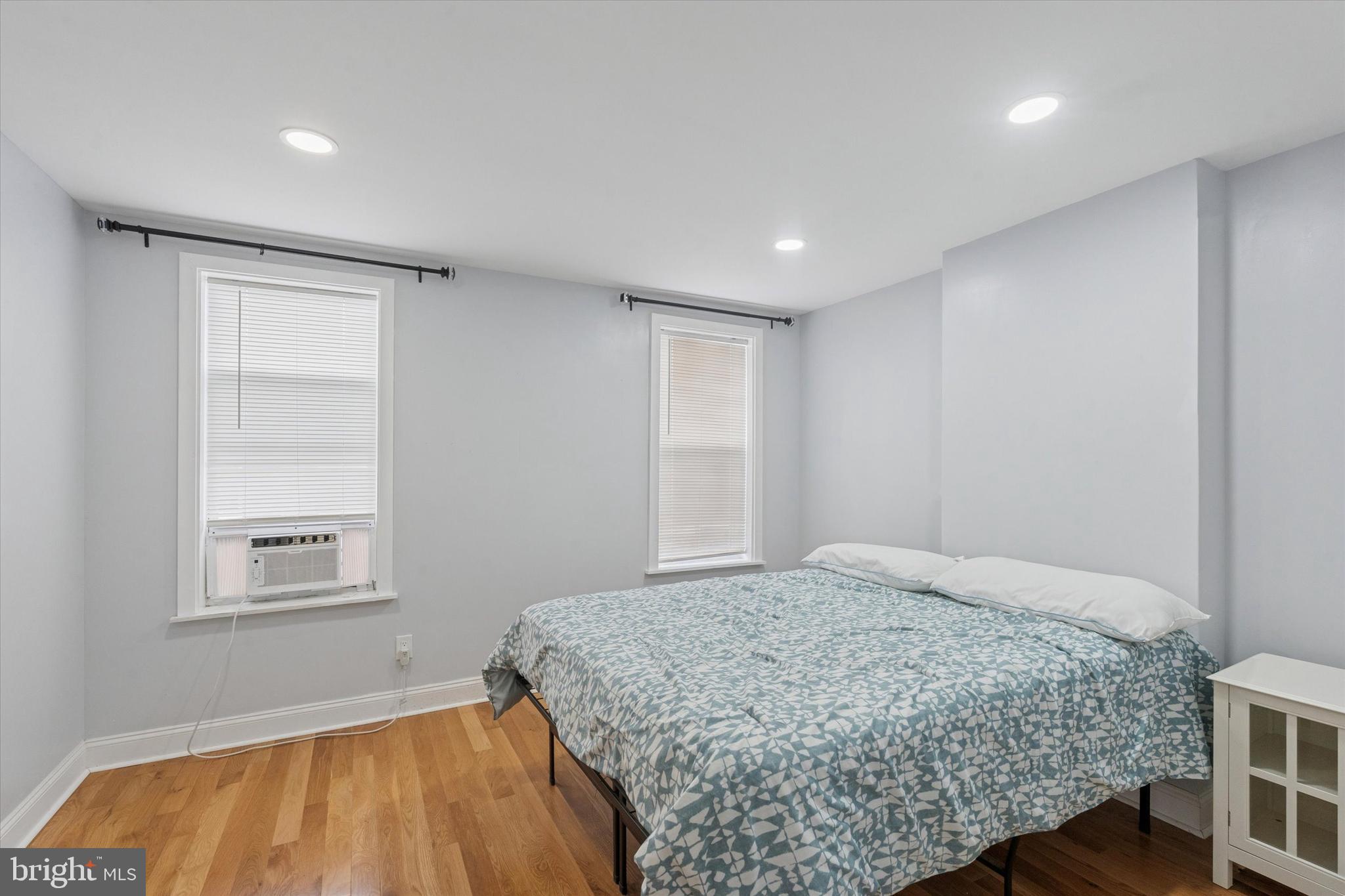PORT RICHMOND - Residential