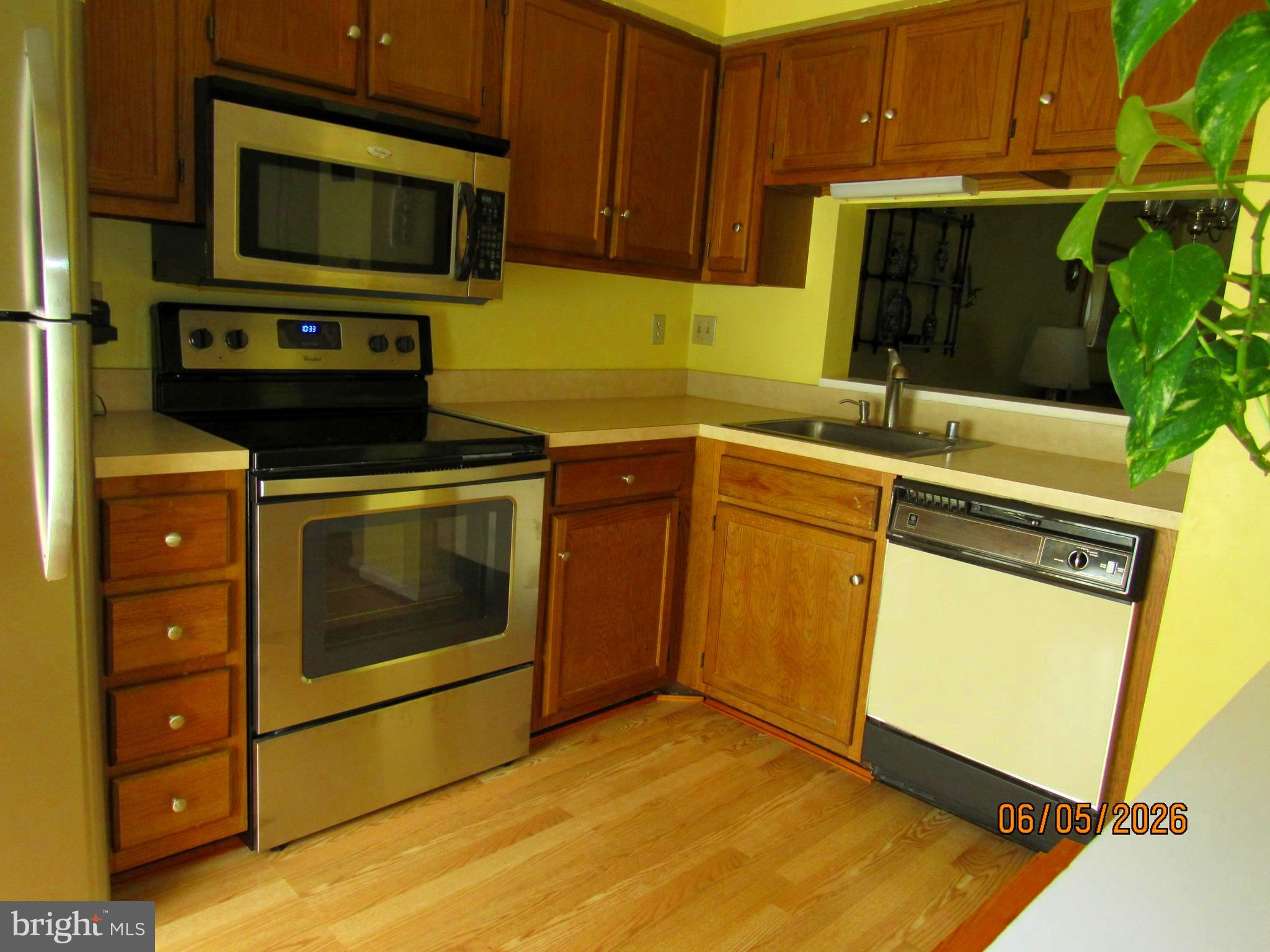 CLOVERLEAF - Residential