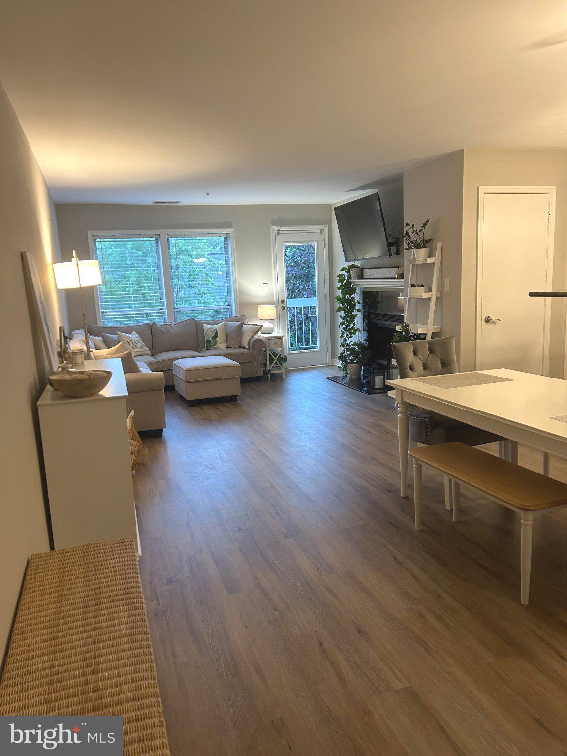 FOUR WINDS AT OAKTON - Residential