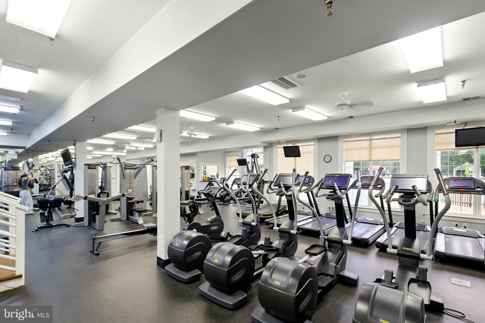 BELMONT COUNTRY CLUB - Residential