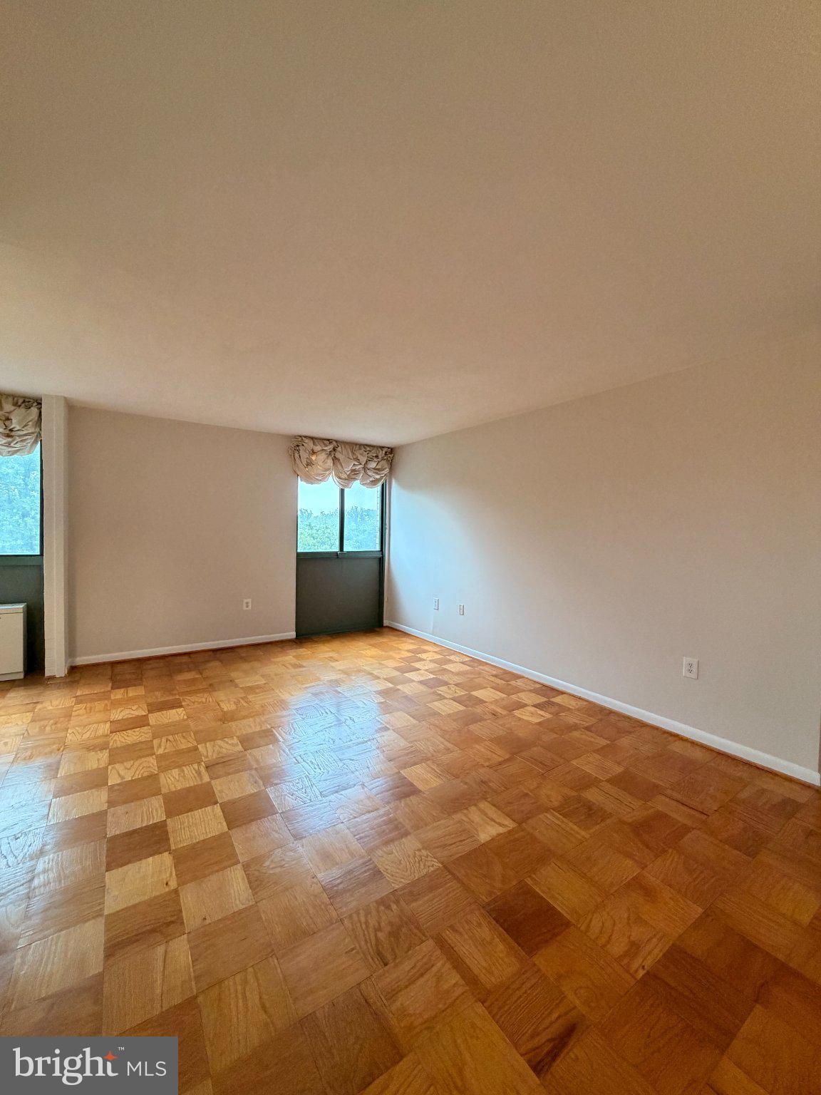 RIVERIA OF CHEVY CHASE - Residential