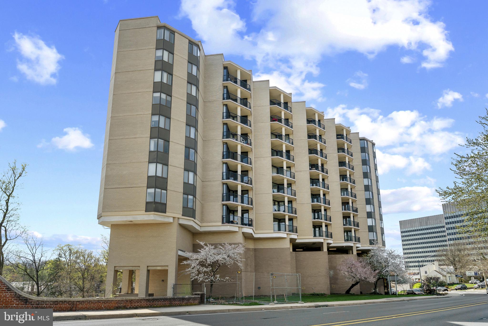 RIVERIA OF CHEVY CHASE - Residential