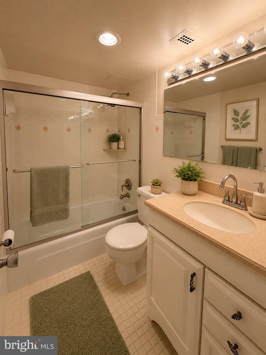 RIVERIA OF CHEVY CHASE - Residential