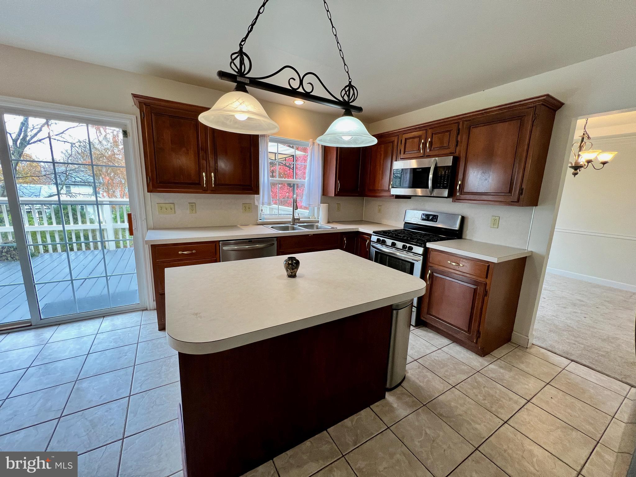 SHADOW RIDGE - Residential