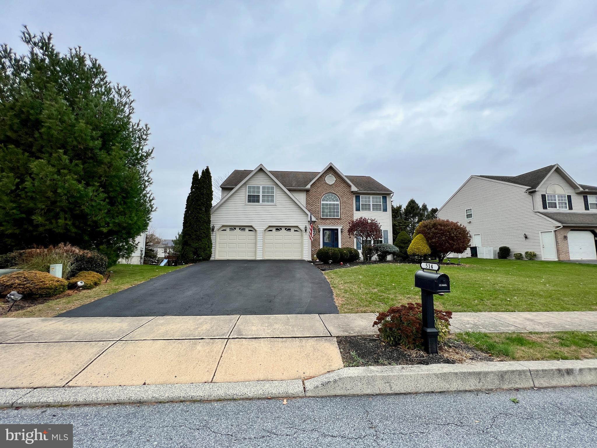 SHADOW RIDGE - Residential