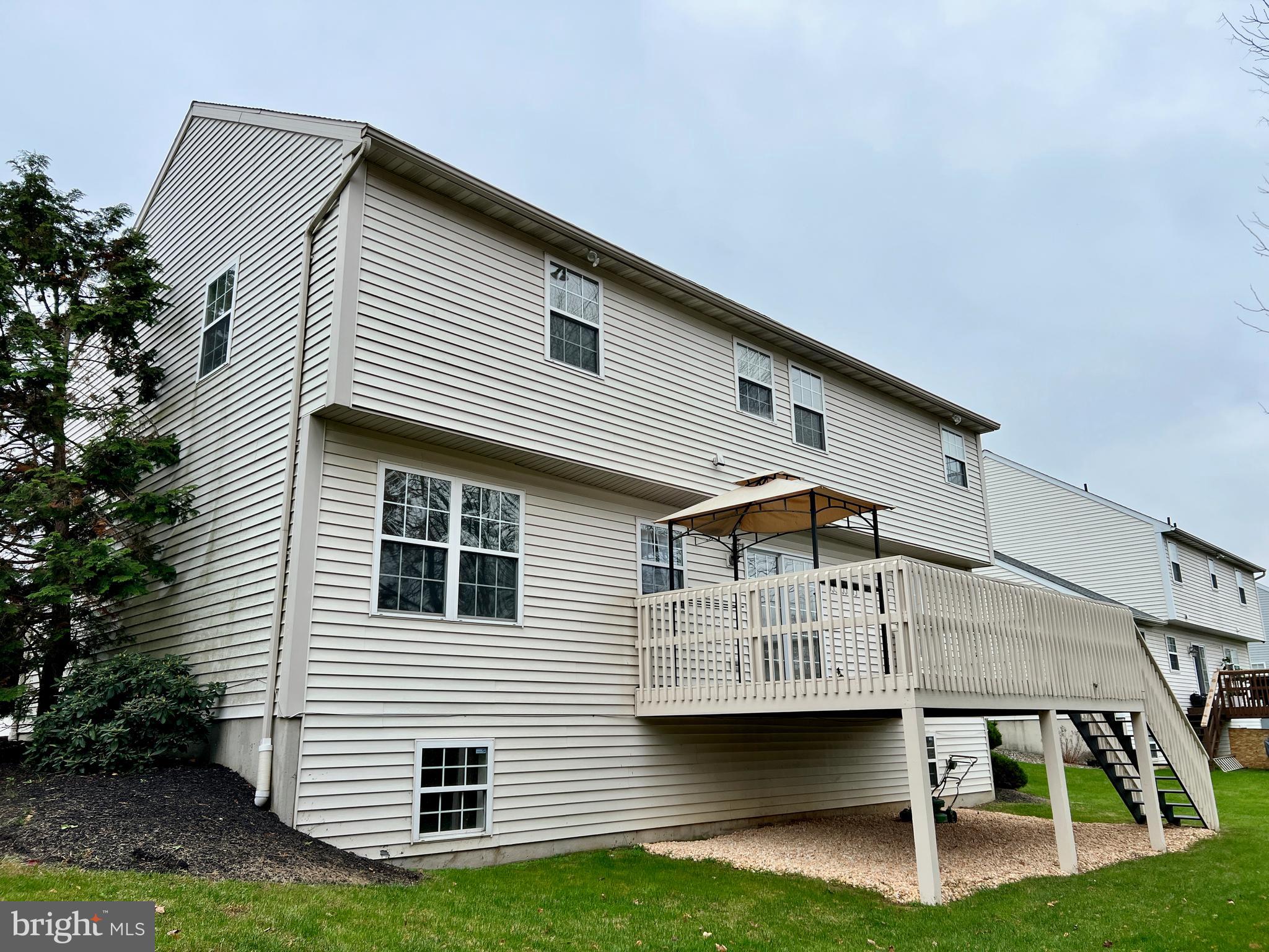 SHADOW RIDGE - Residential