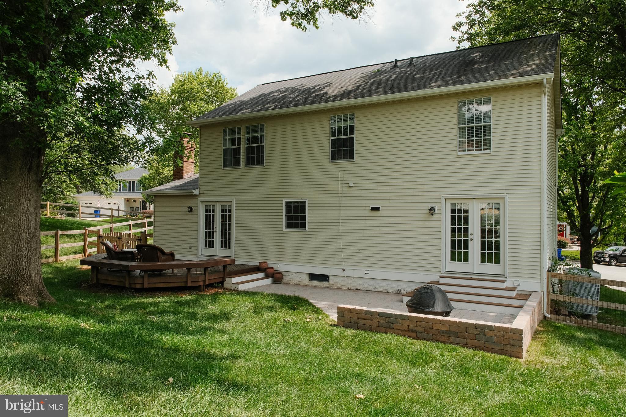 VILLAGE OF LONG REACH - Residential