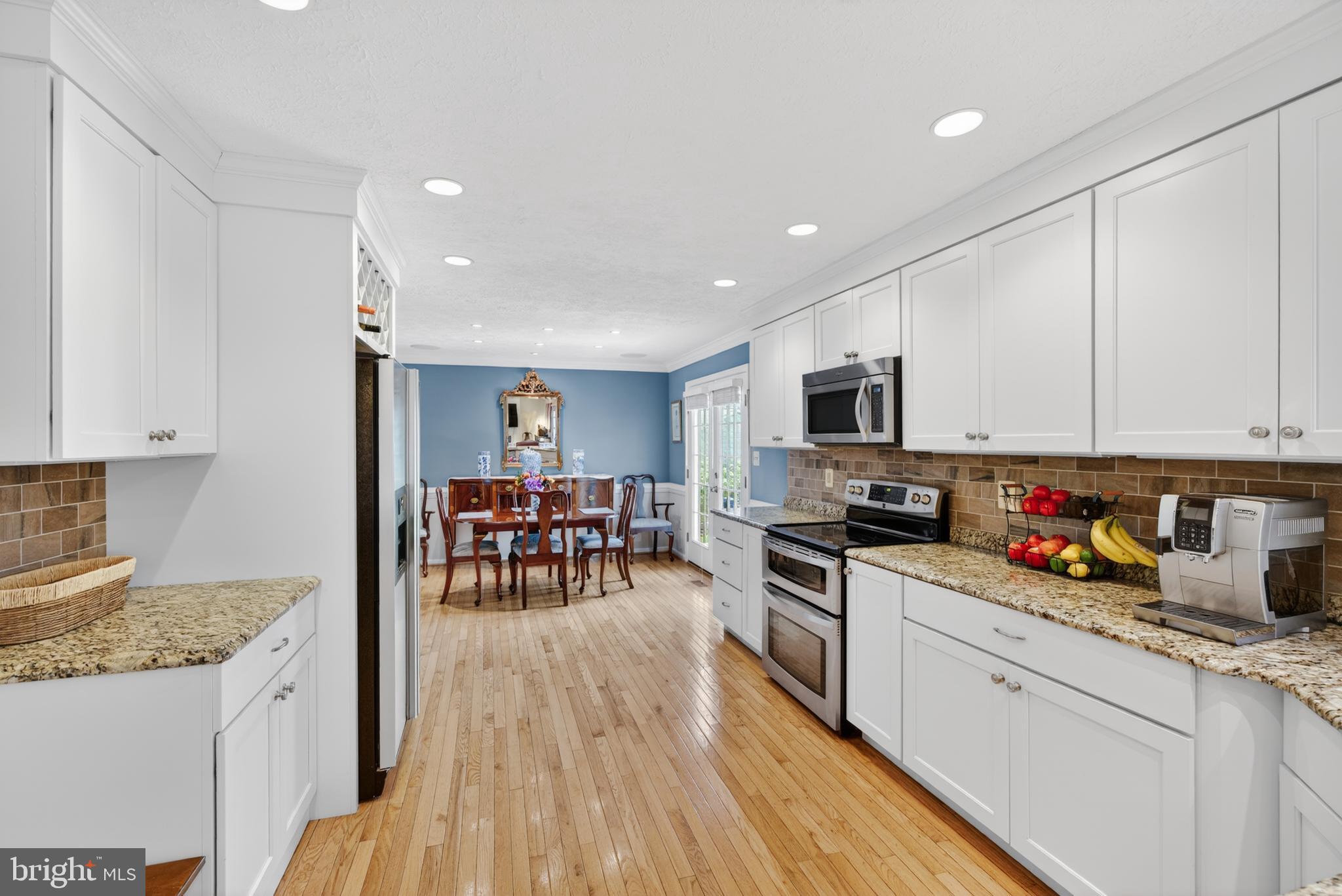 VILLAGE OF LONG REACH - Residential