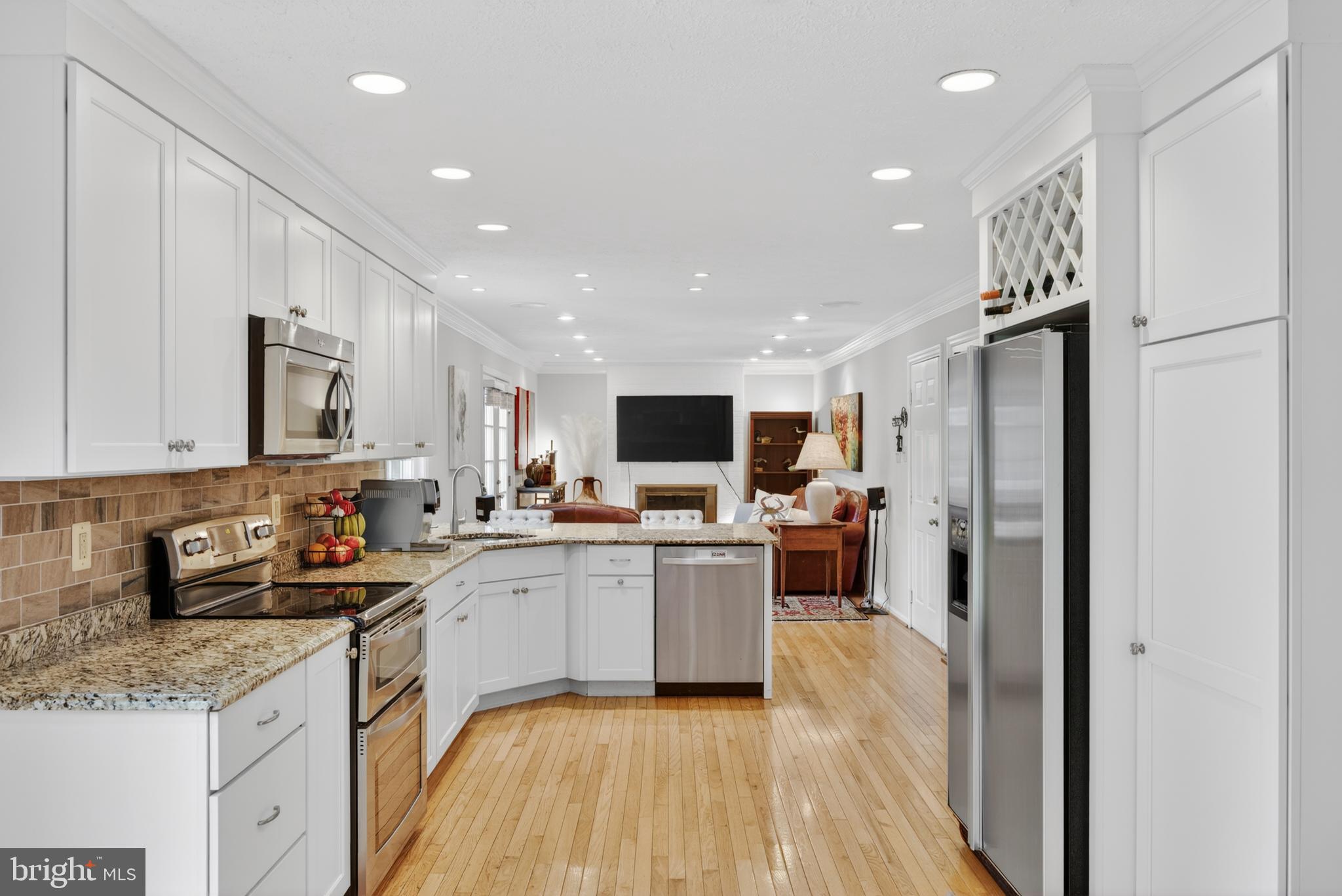 VILLAGE OF LONG REACH - Residential