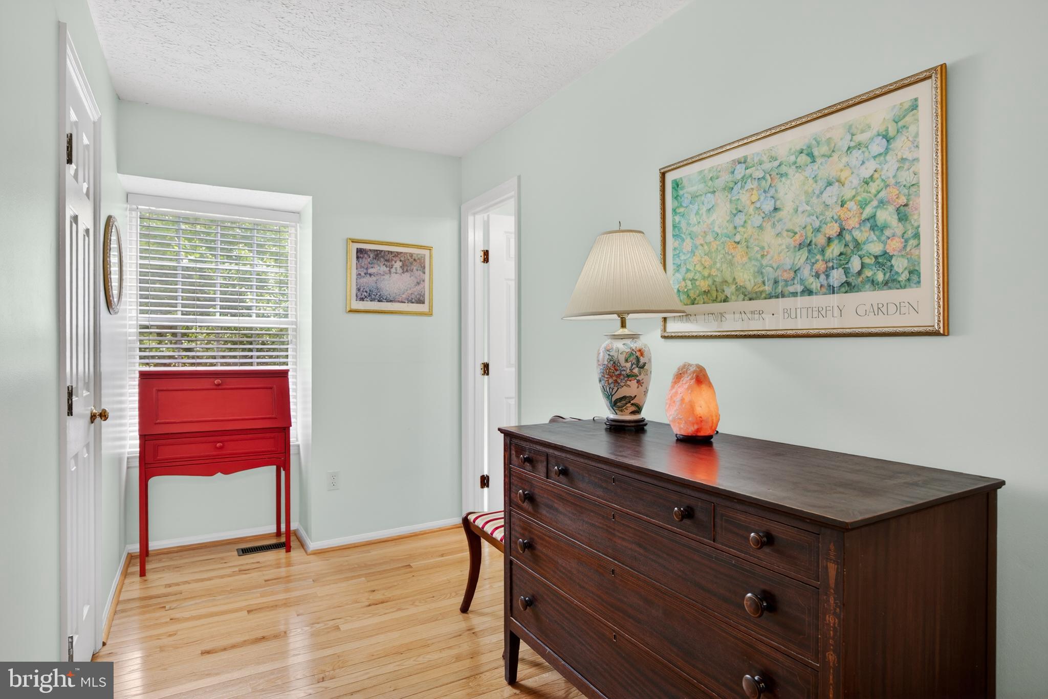 VILLAGE OF LONG REACH - Residential