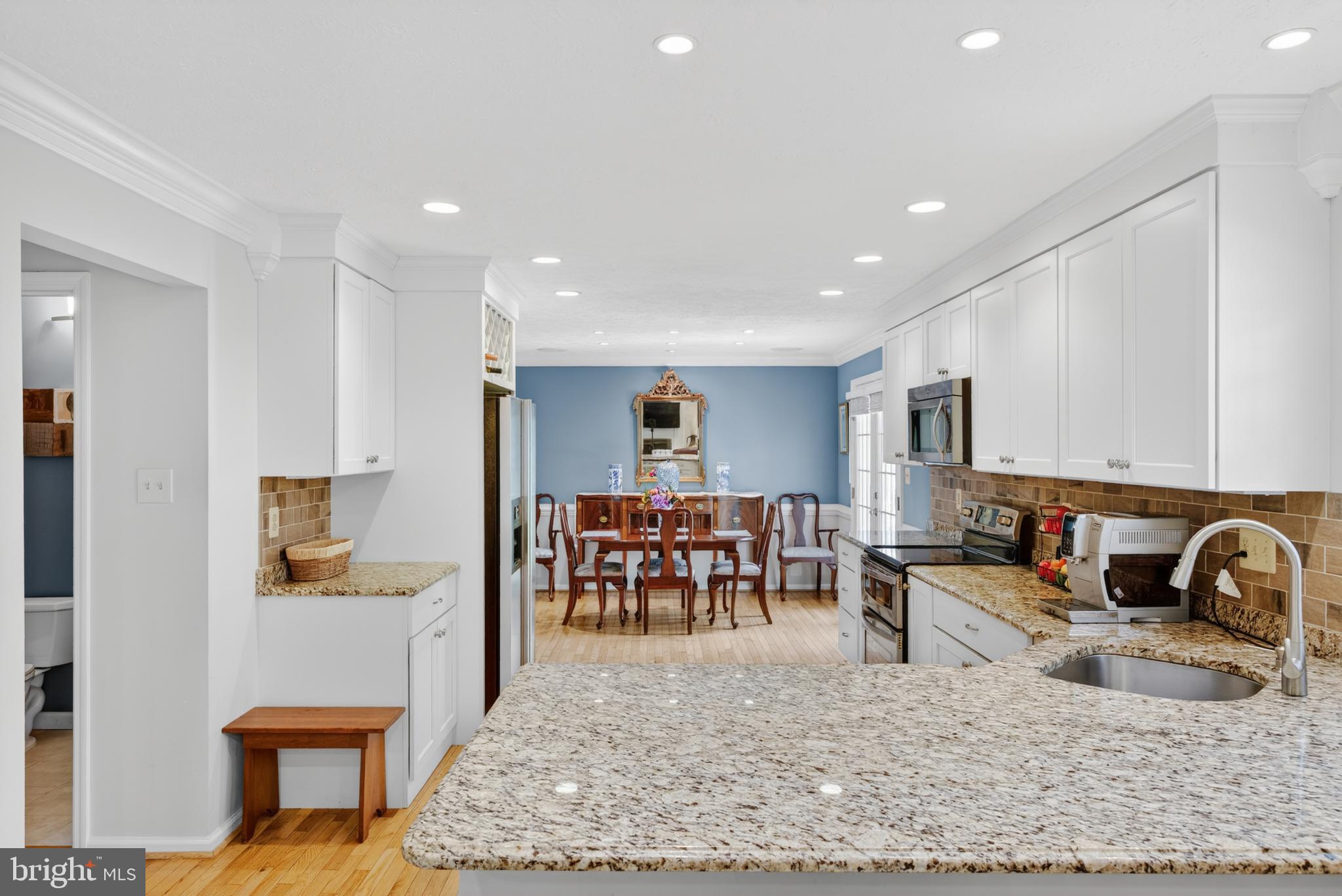 VILLAGE OF LONG REACH - Residential