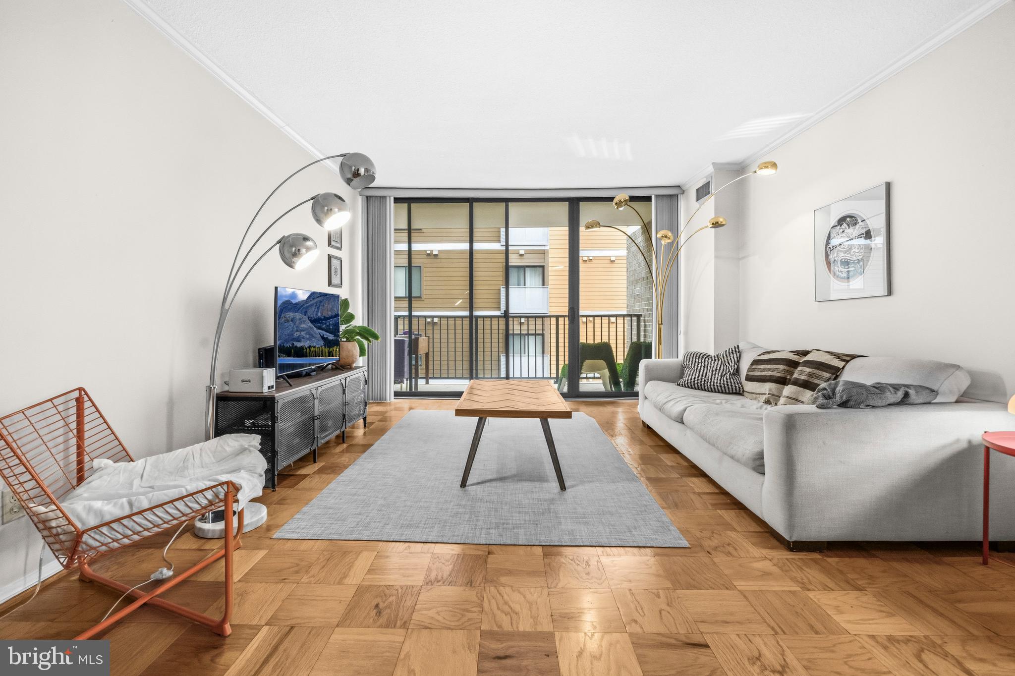 AMERICANA CENTRE - Residential