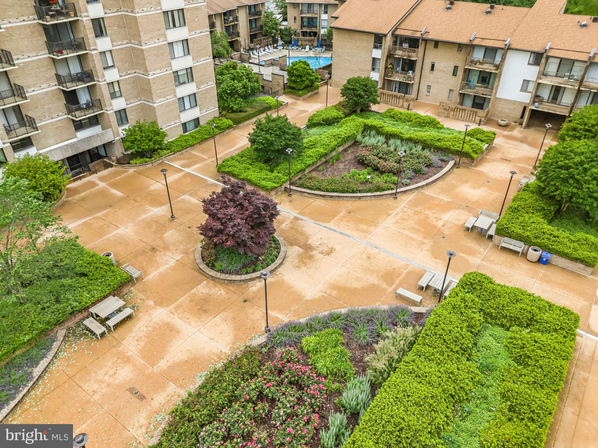 AMERICANA CENTRE - Residential
