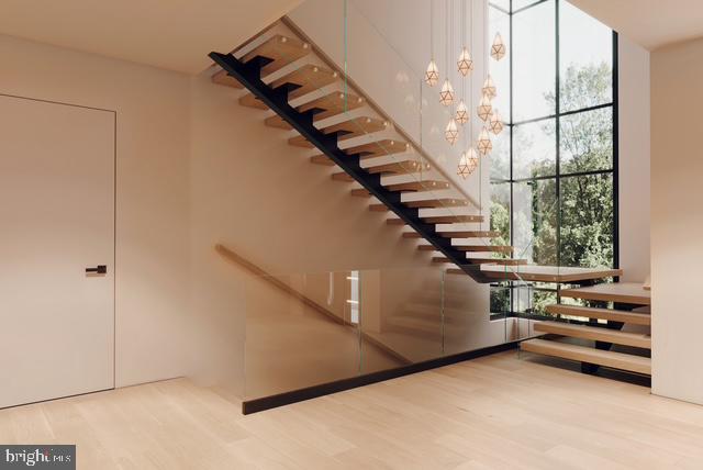 VIENNA WOODS - Residential