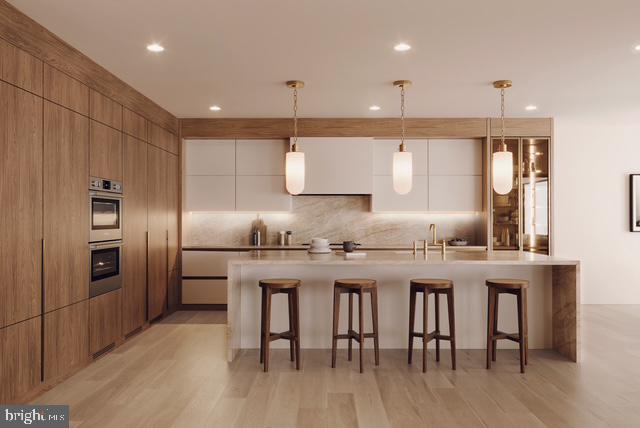 VIENNA WOODS - Residential