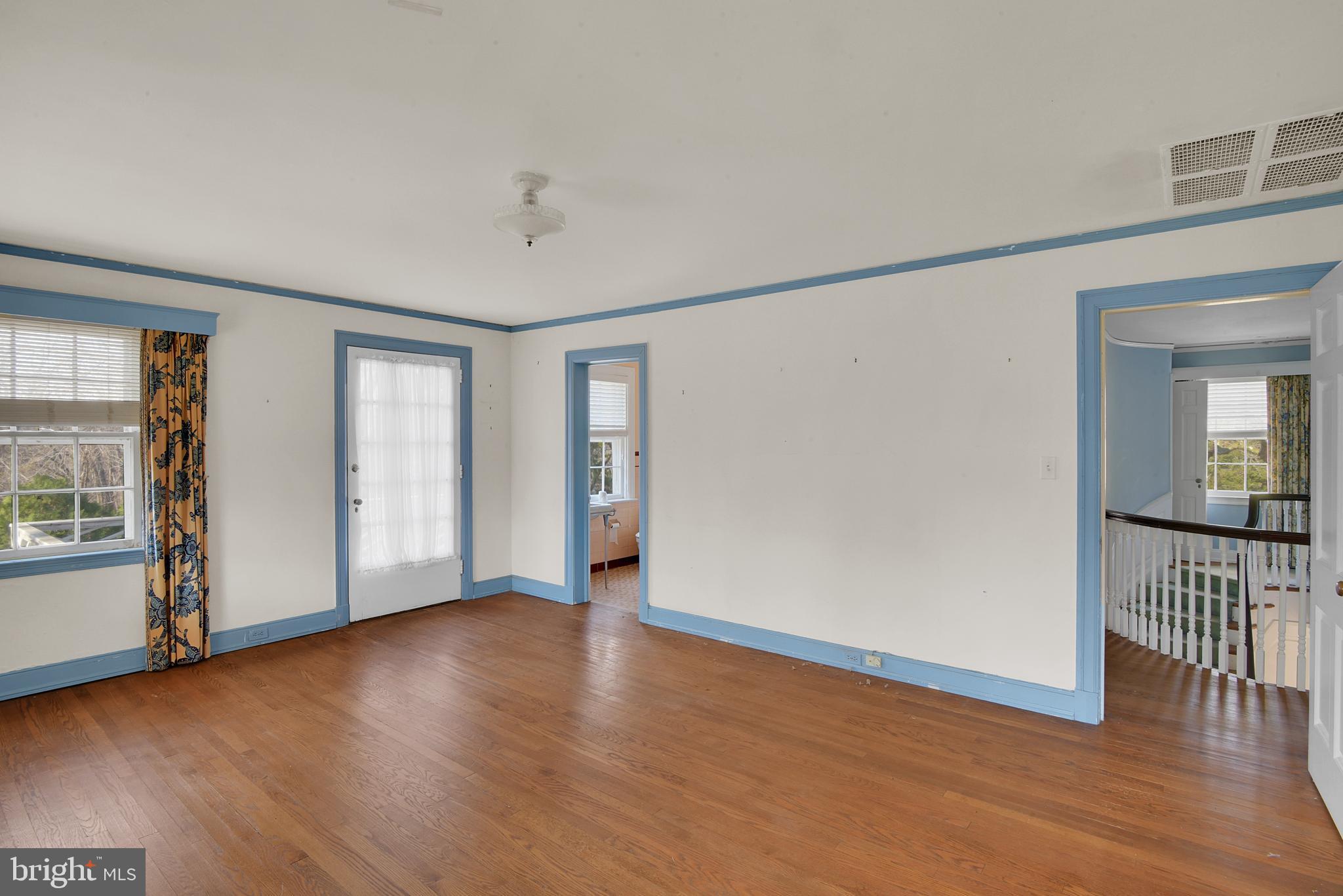 MASON NECK - Residential