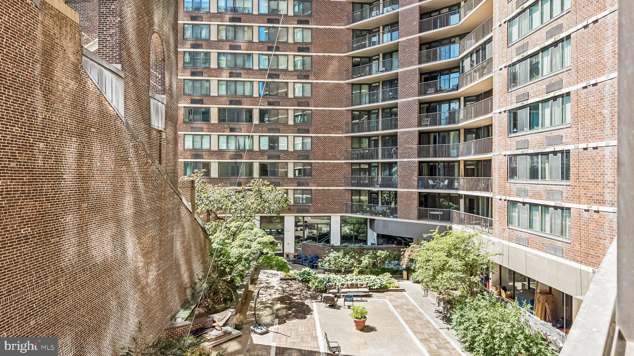 AVENUE OF THE ARTS - Residential