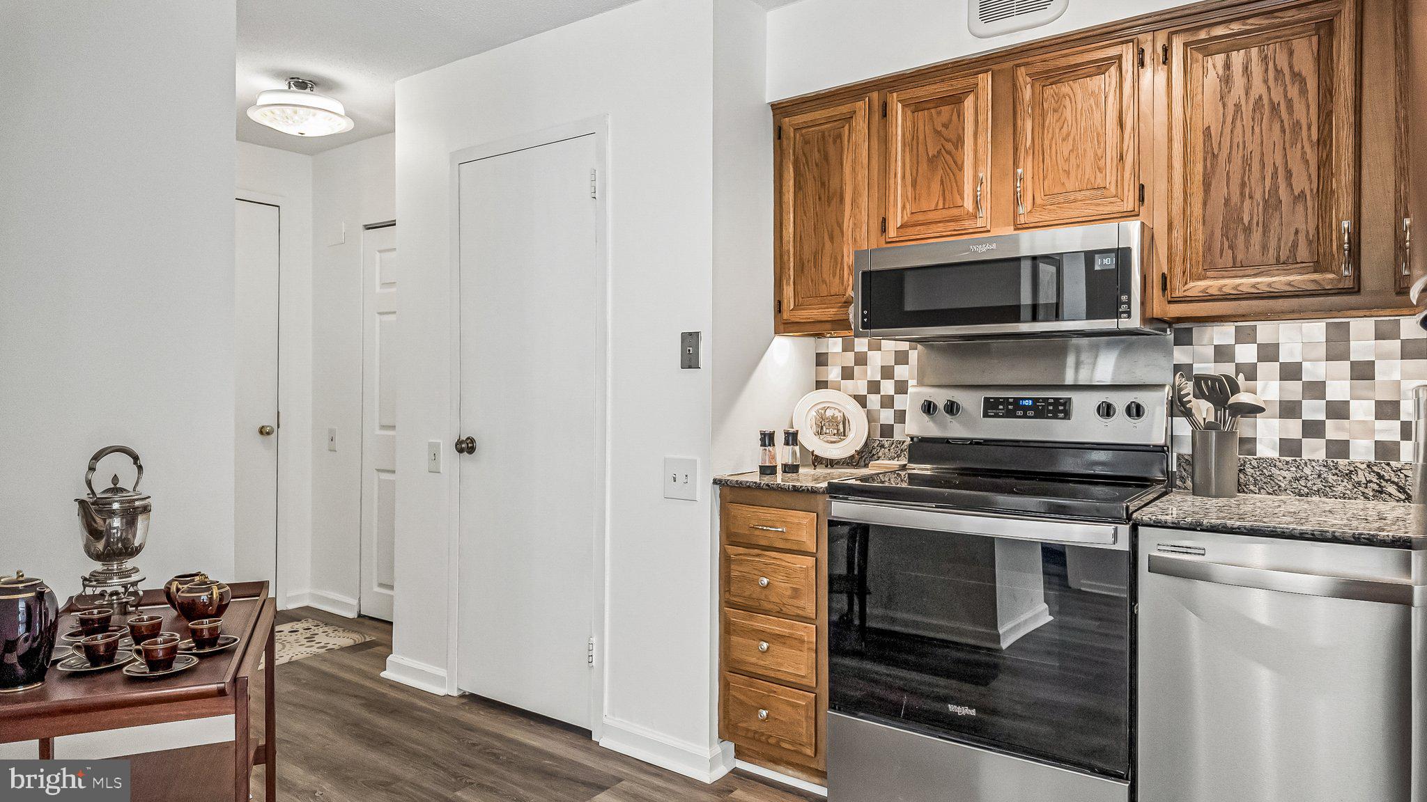 AVENUE OF THE ARTS - Residential
