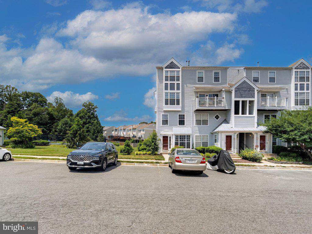 LAKE RIDGE POINTE CONDO - Residential