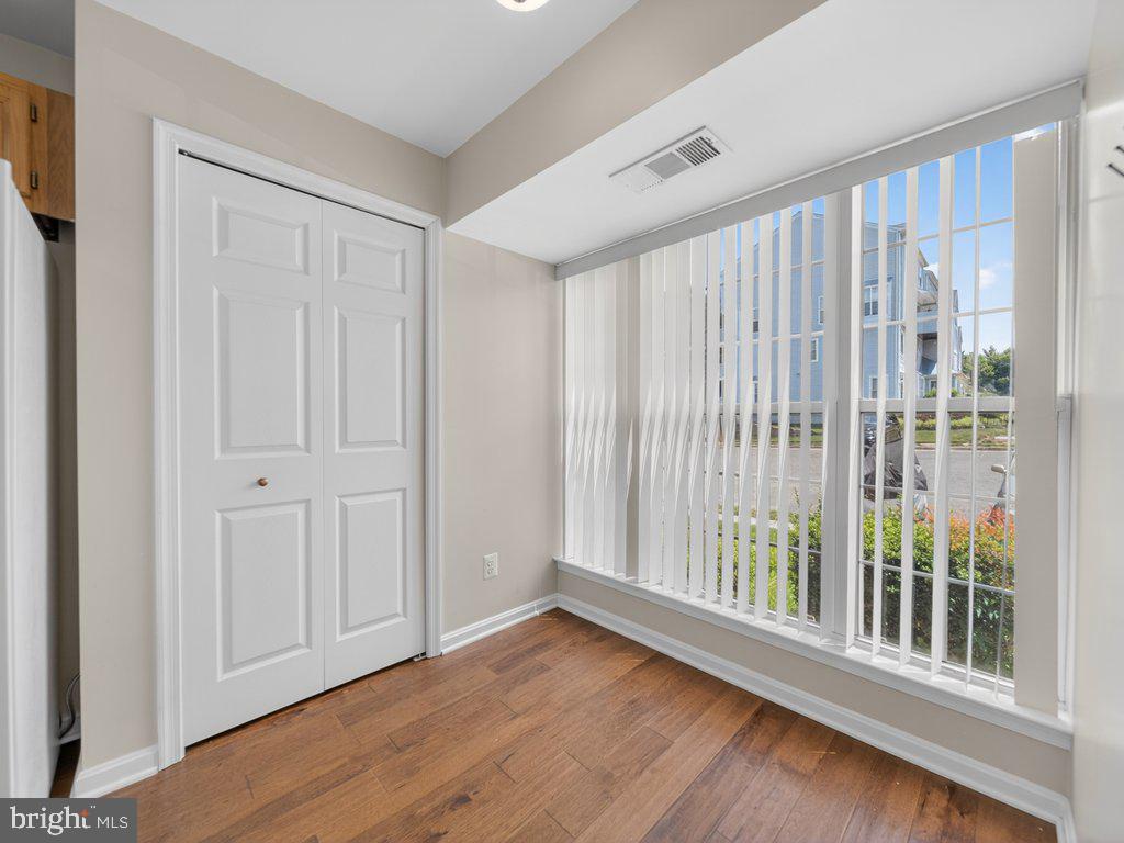 LAKE RIDGE POINTE CONDO - Residential