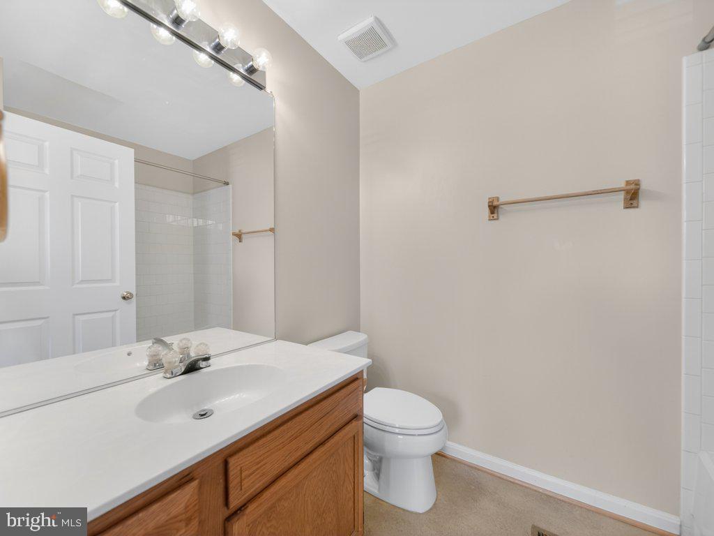 LAKE RIDGE POINTE CONDO - Residential