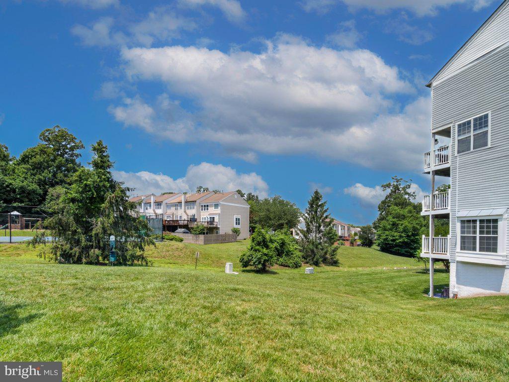LAKE RIDGE POINTE CONDO - Residential