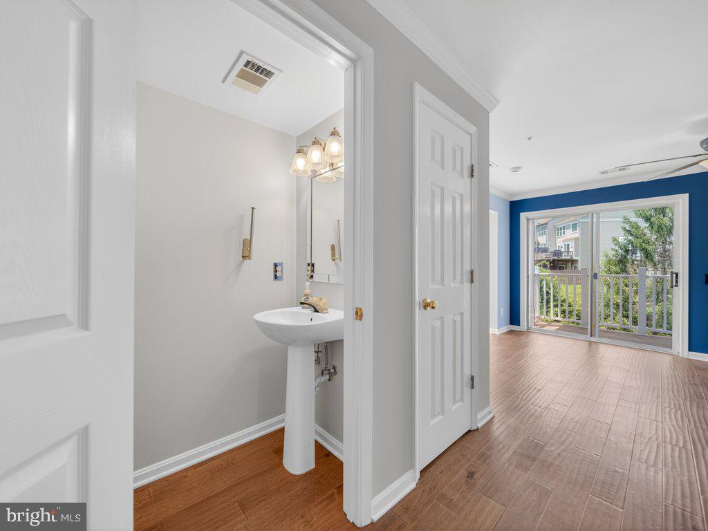 LAKE RIDGE POINTE CONDO - Residential