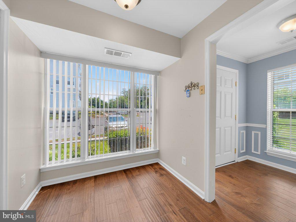 LAKE RIDGE POINTE CONDO - Residential