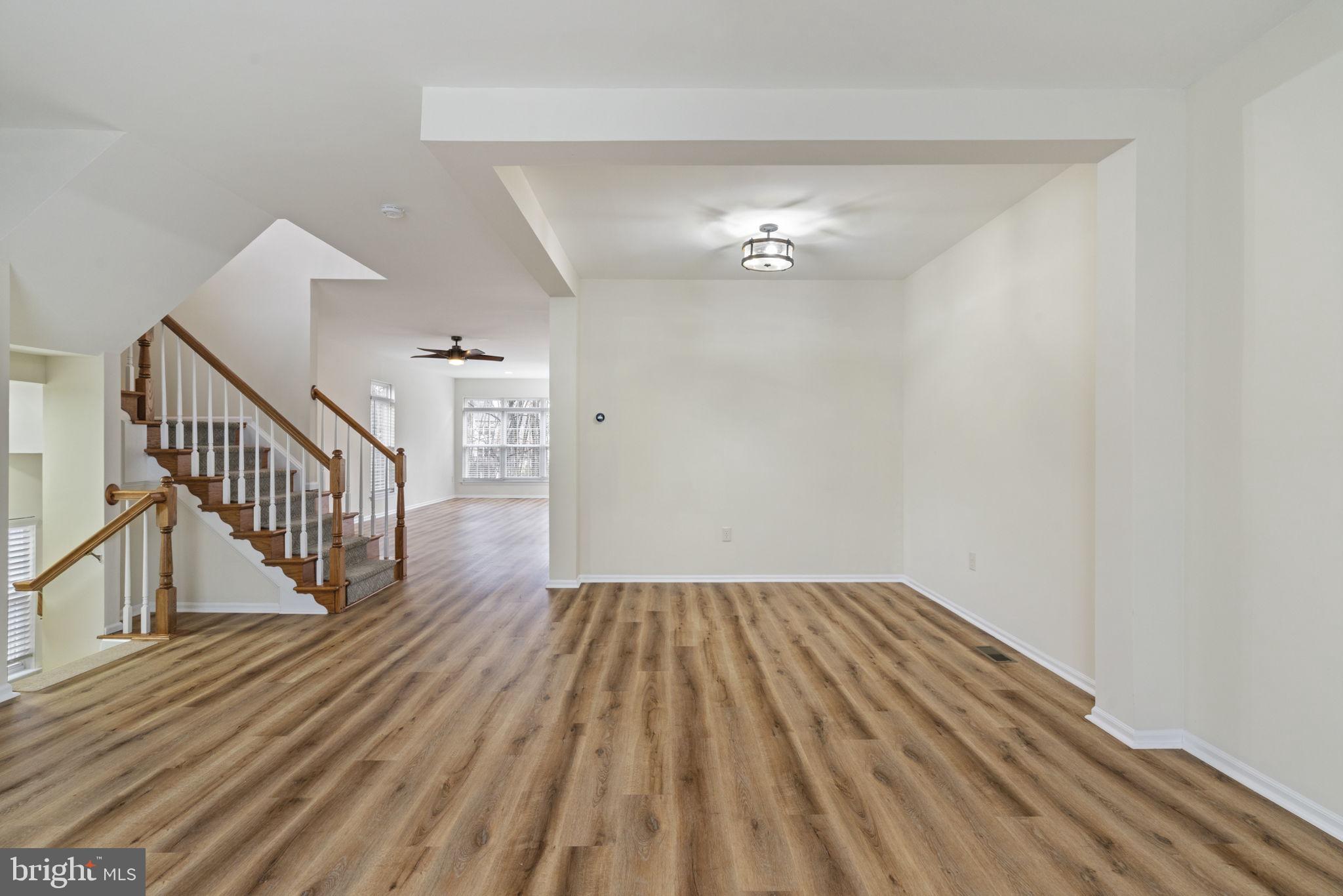 TOWNES OF MANCHESTER WOODS - Residential