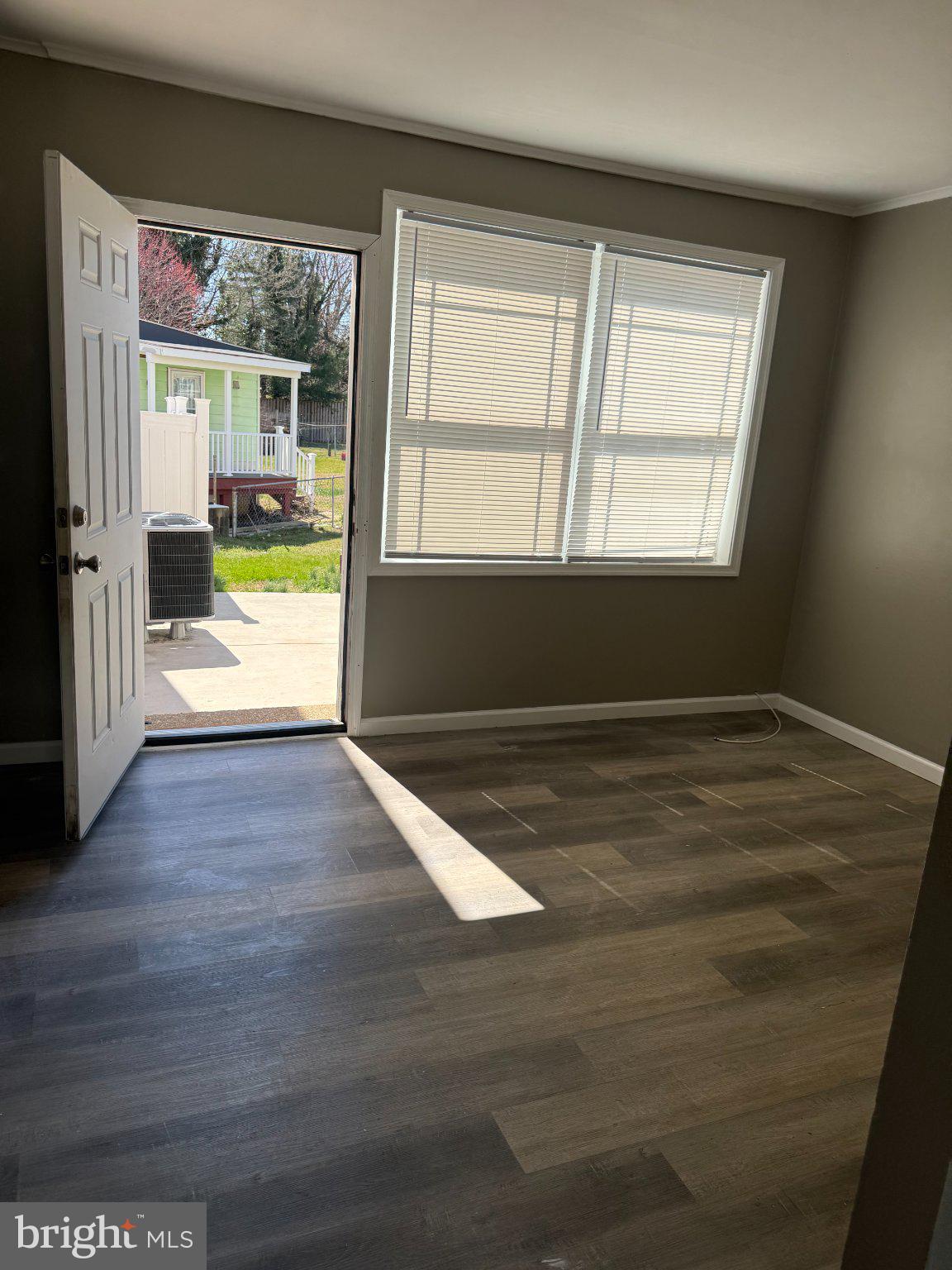 FOREST VILLA - Residential Lease