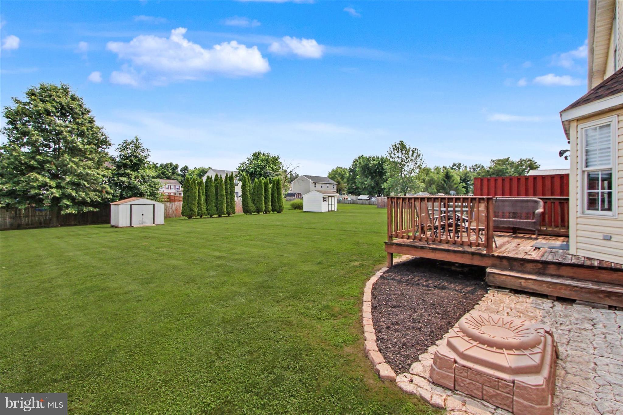 WANDERING STREAM ESTATES - Residential