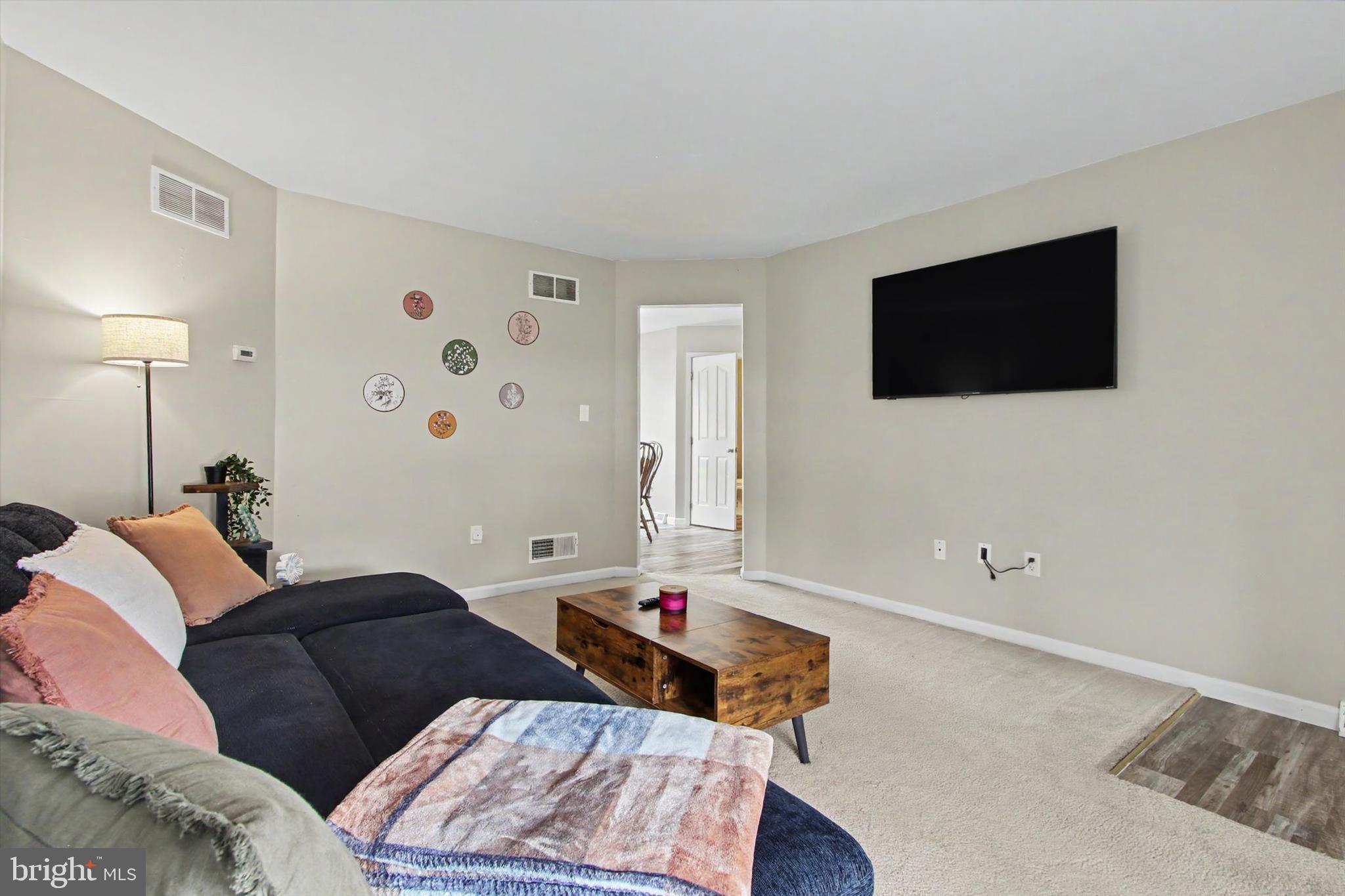 WANDERING STREAM ESTATES - Residential