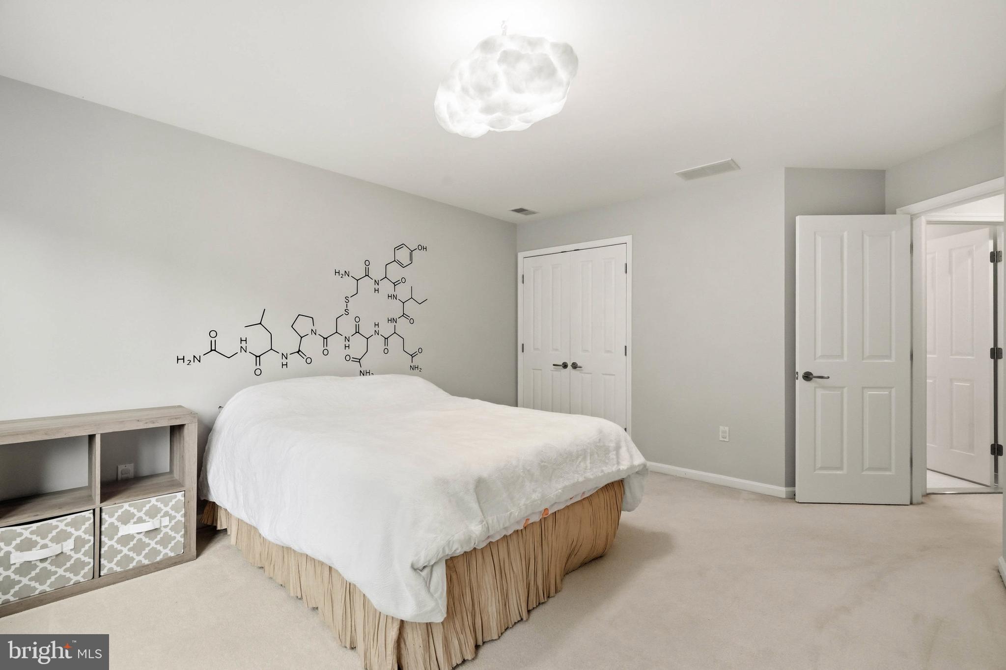 VILLAGE OF RIVER HILL - Residential