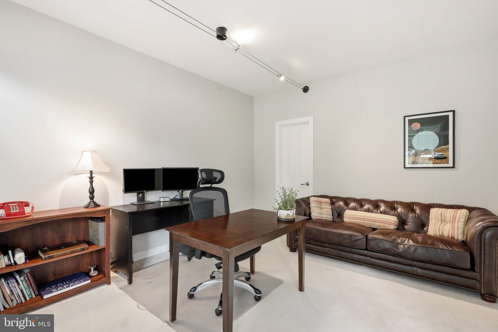 VILLAGE OF RIVER HILL - Residential