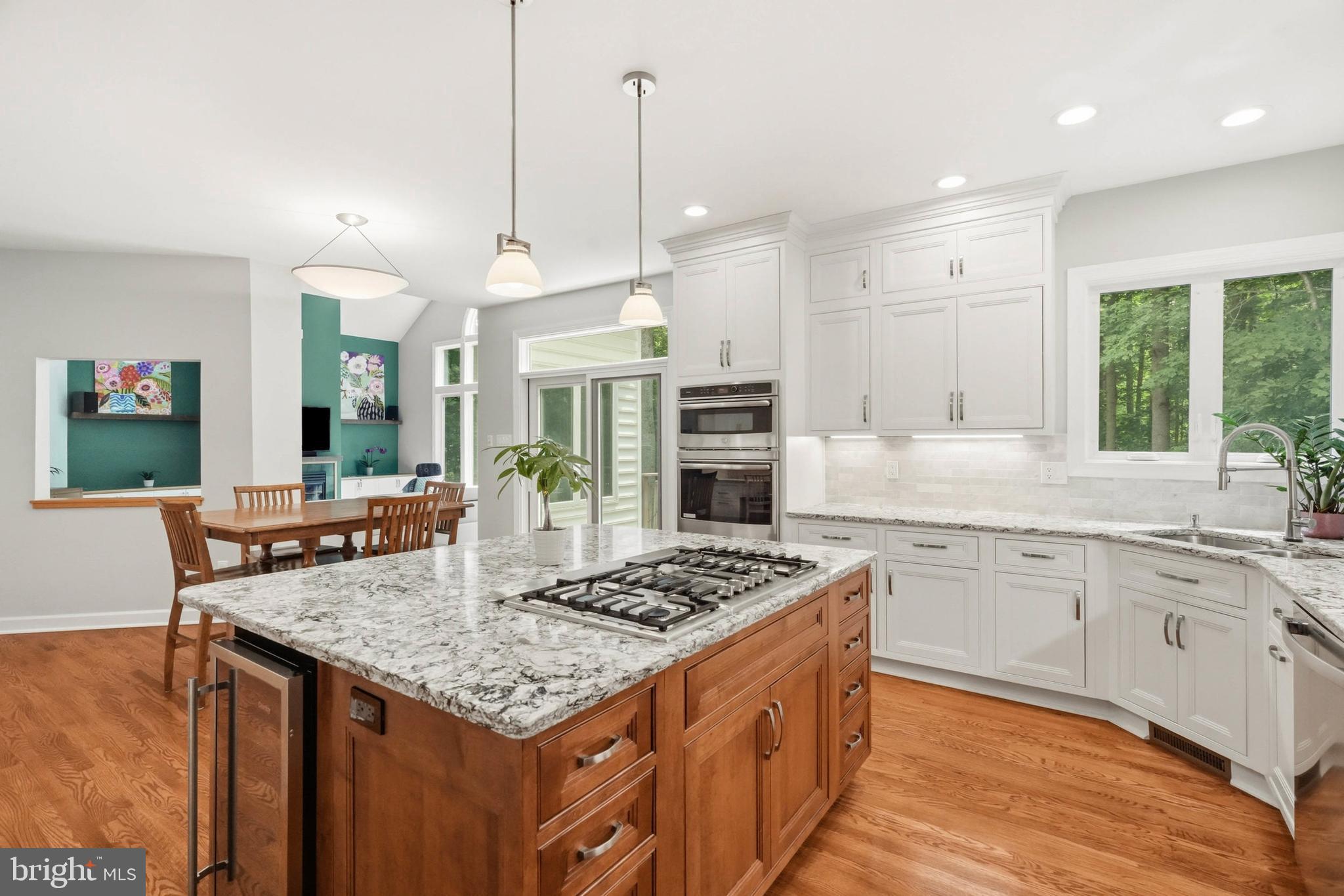 VILLAGE OF RIVER HILL - Residential