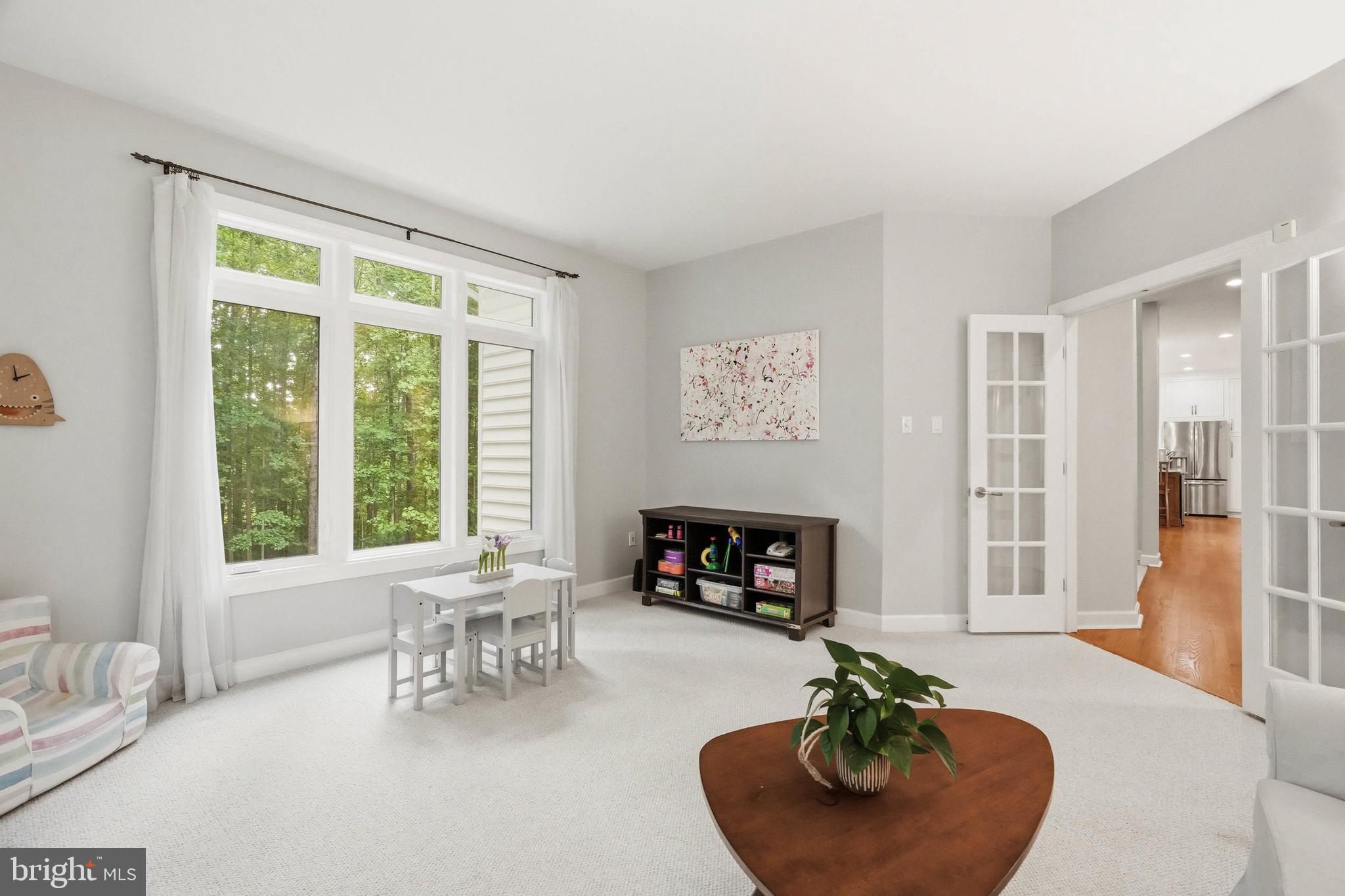 VILLAGE OF RIVER HILL - Residential