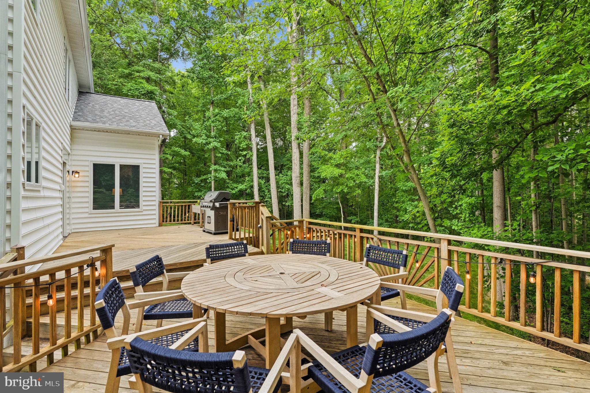 VILLAGE OF RIVER HILL - Residential