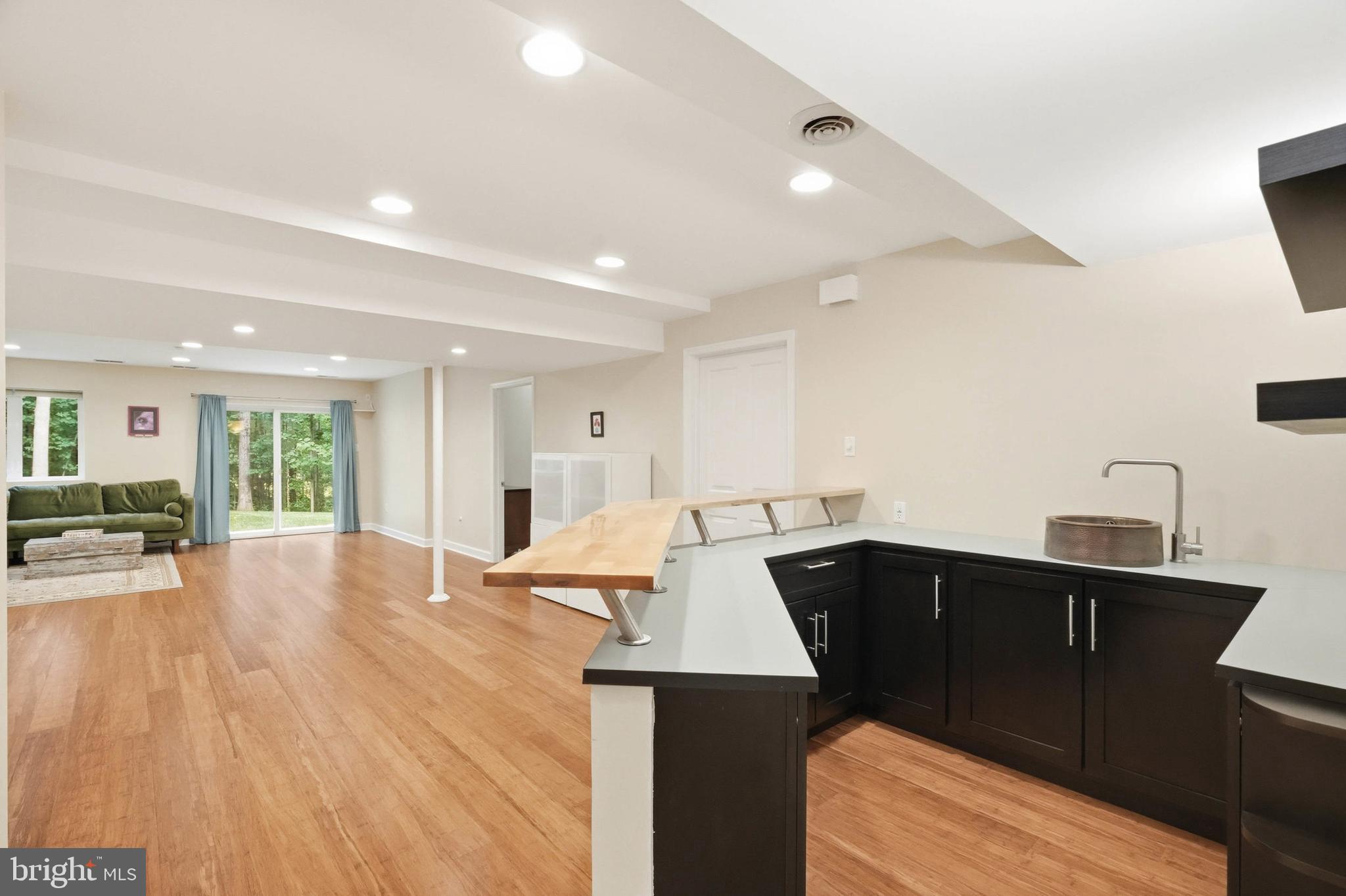 VILLAGE OF RIVER HILL - Residential