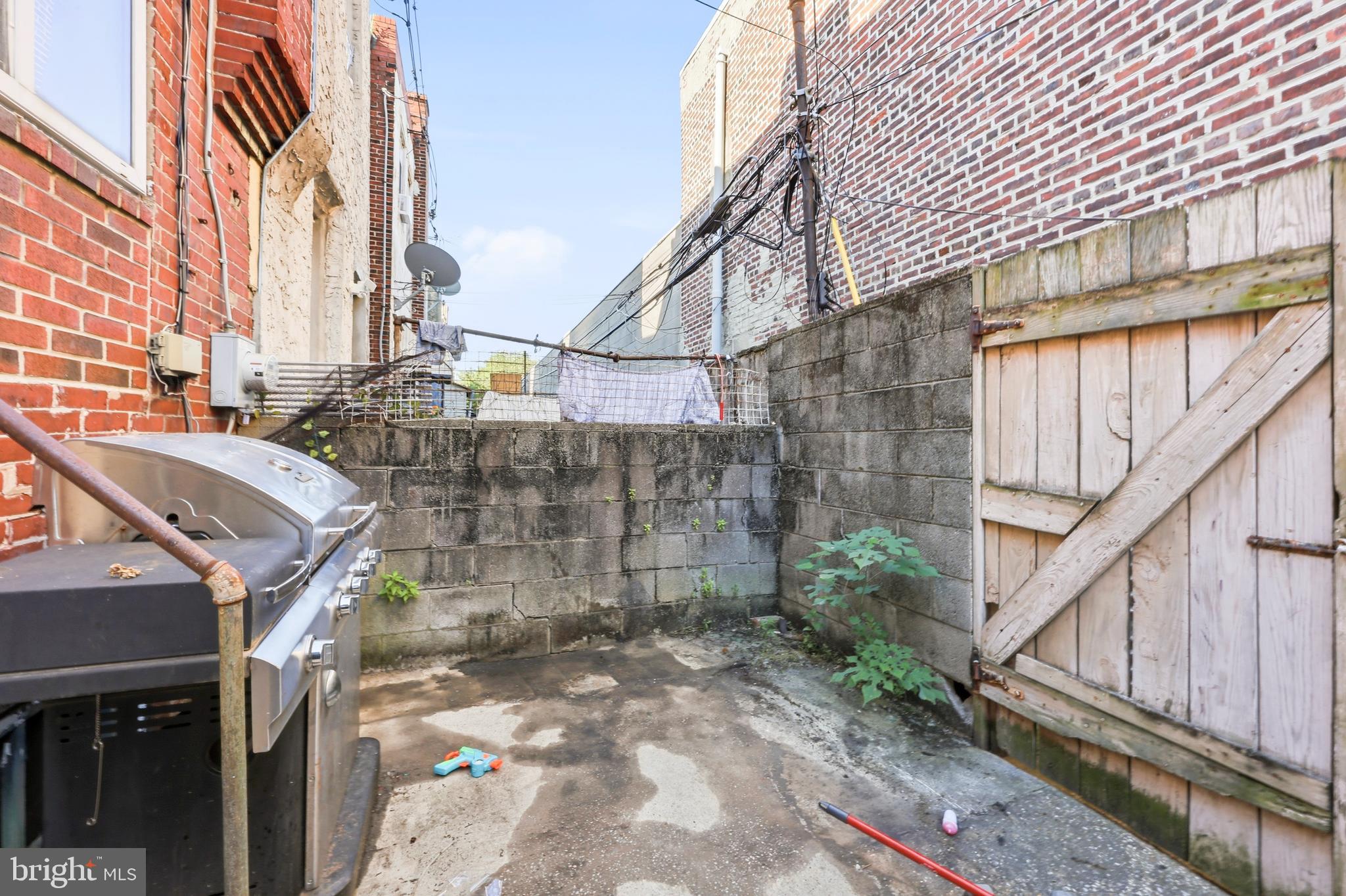 POINT BREEZE - Residential