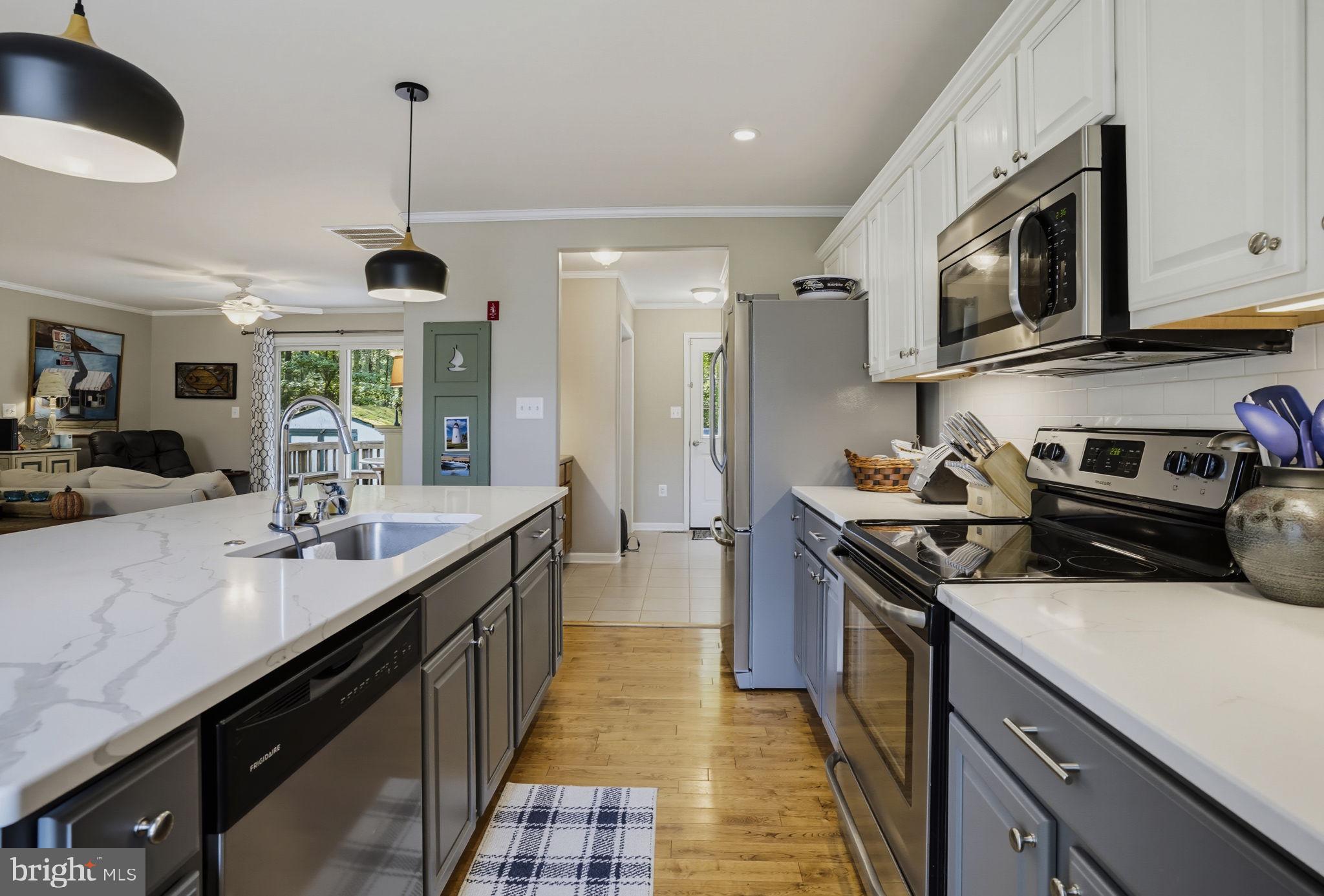 PINEY POINT - Residential