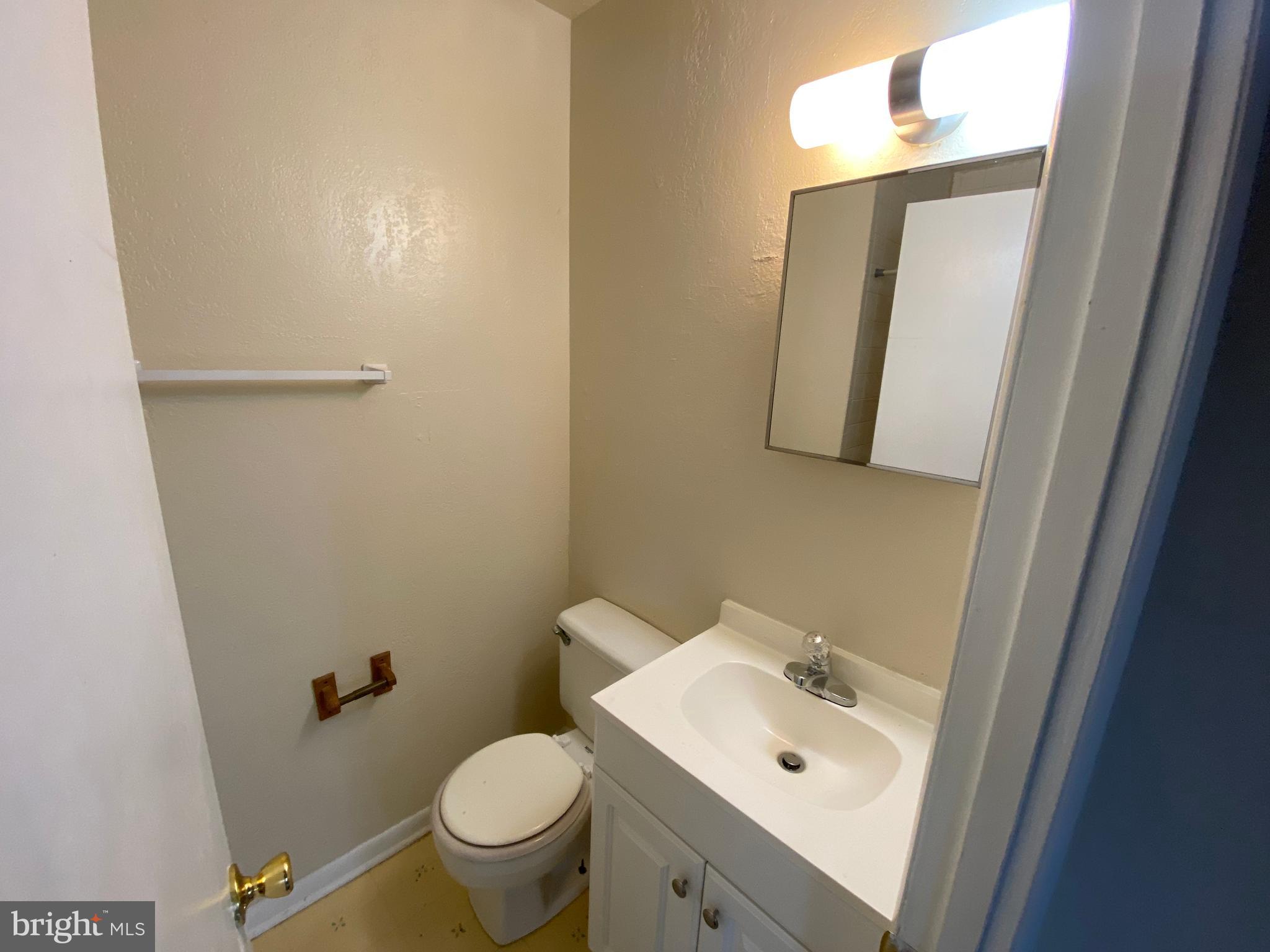 JEFFERSON PLACE - Residential Lease