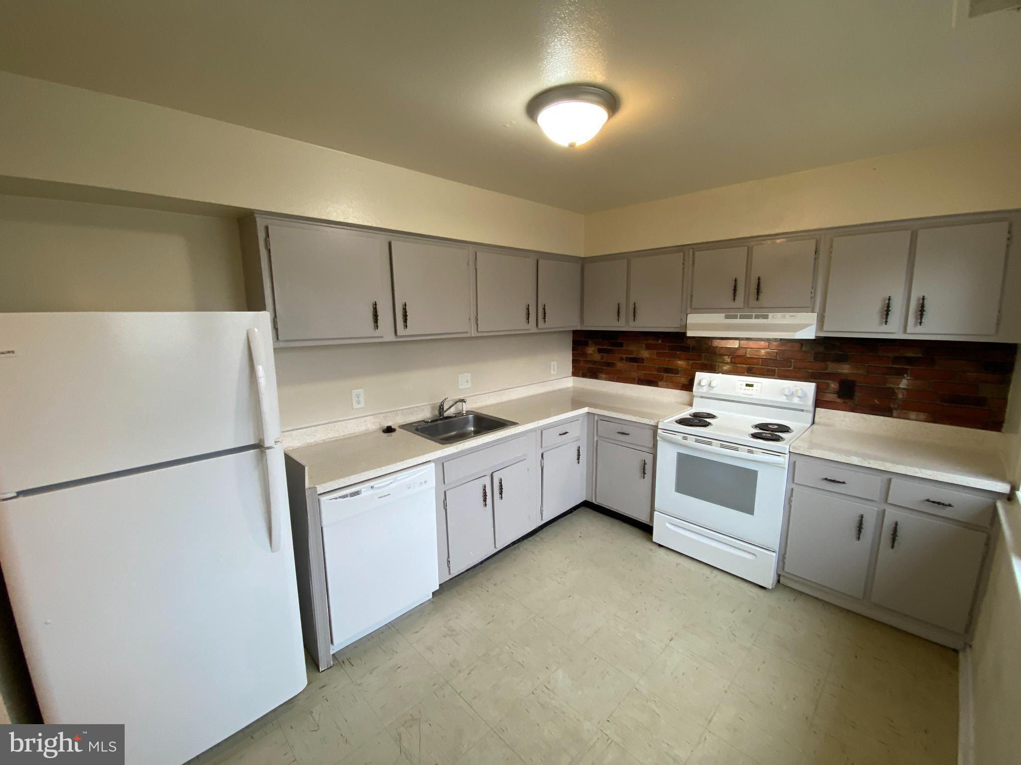 JEFFERSON PLACE - Residential Lease