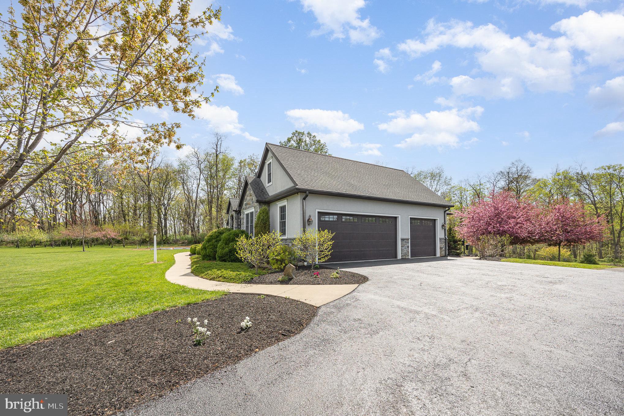 STONE CREEK ESTATES - Residential