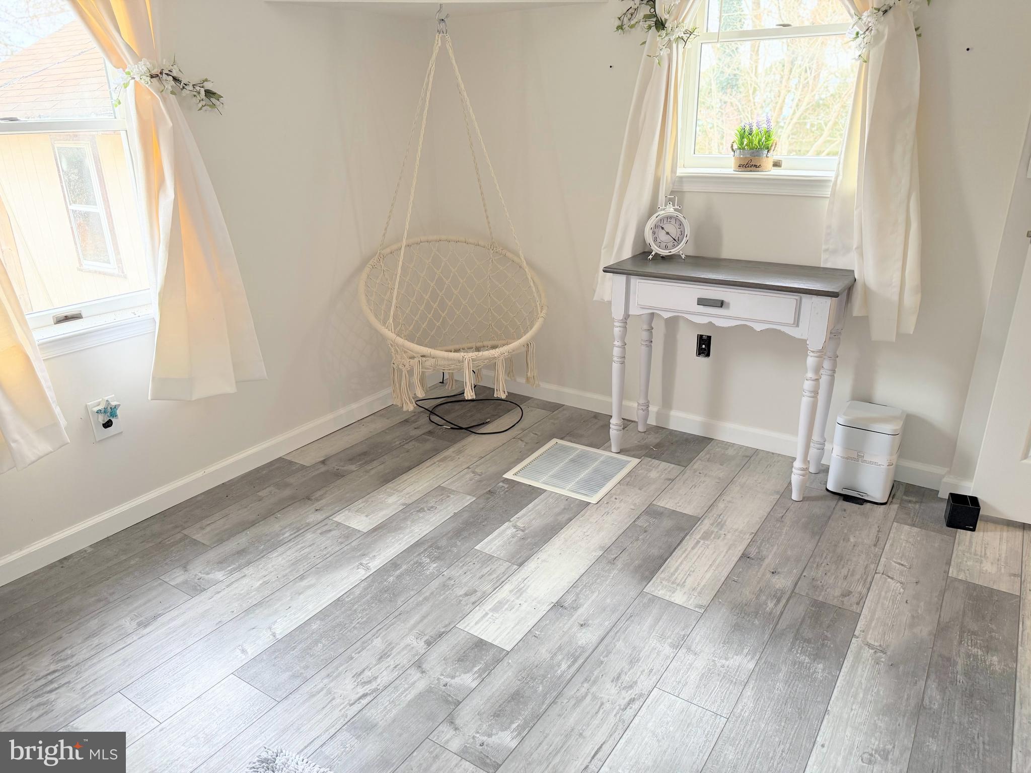 POTNETS COVESIDE - Residential